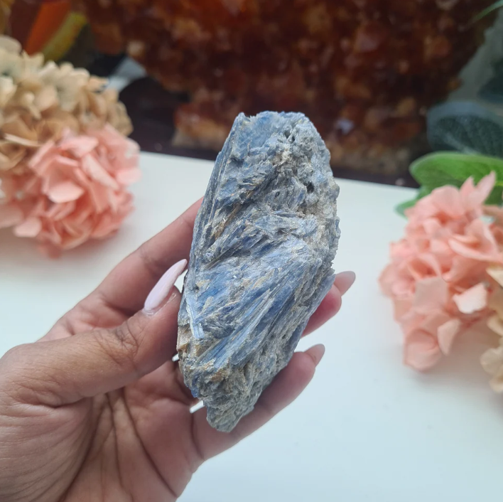 What is Kyanite Crystal?