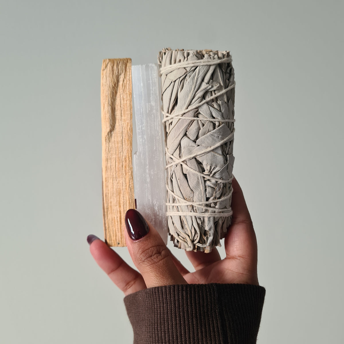 Spiritual home cleansing bundle with sage, Palo Santo and selenite