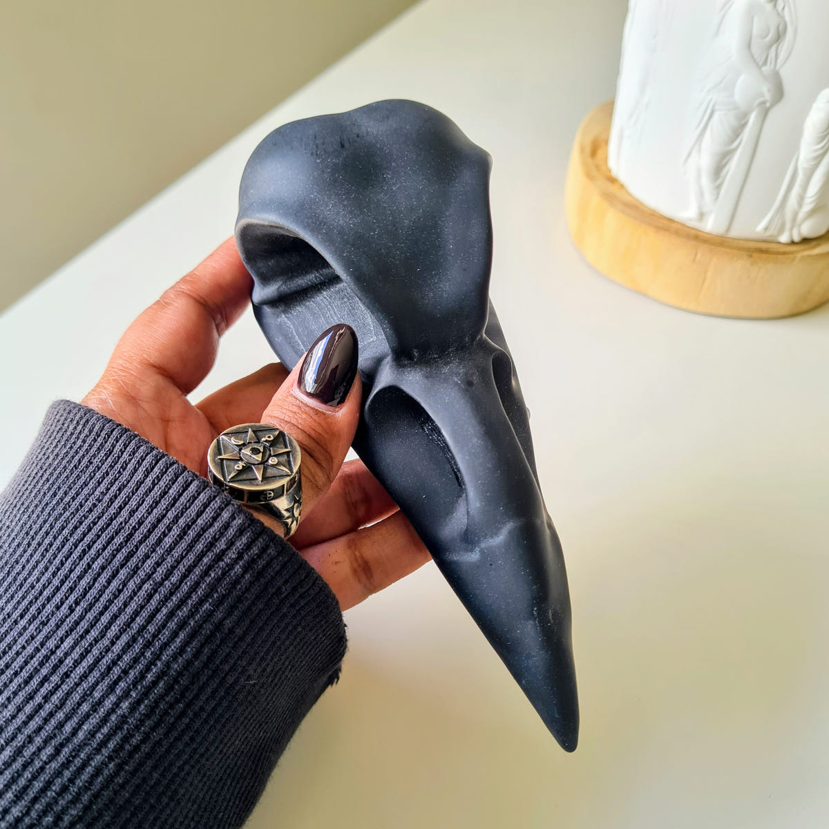 Obsidian Raven Skull | Appx 13.5 cm