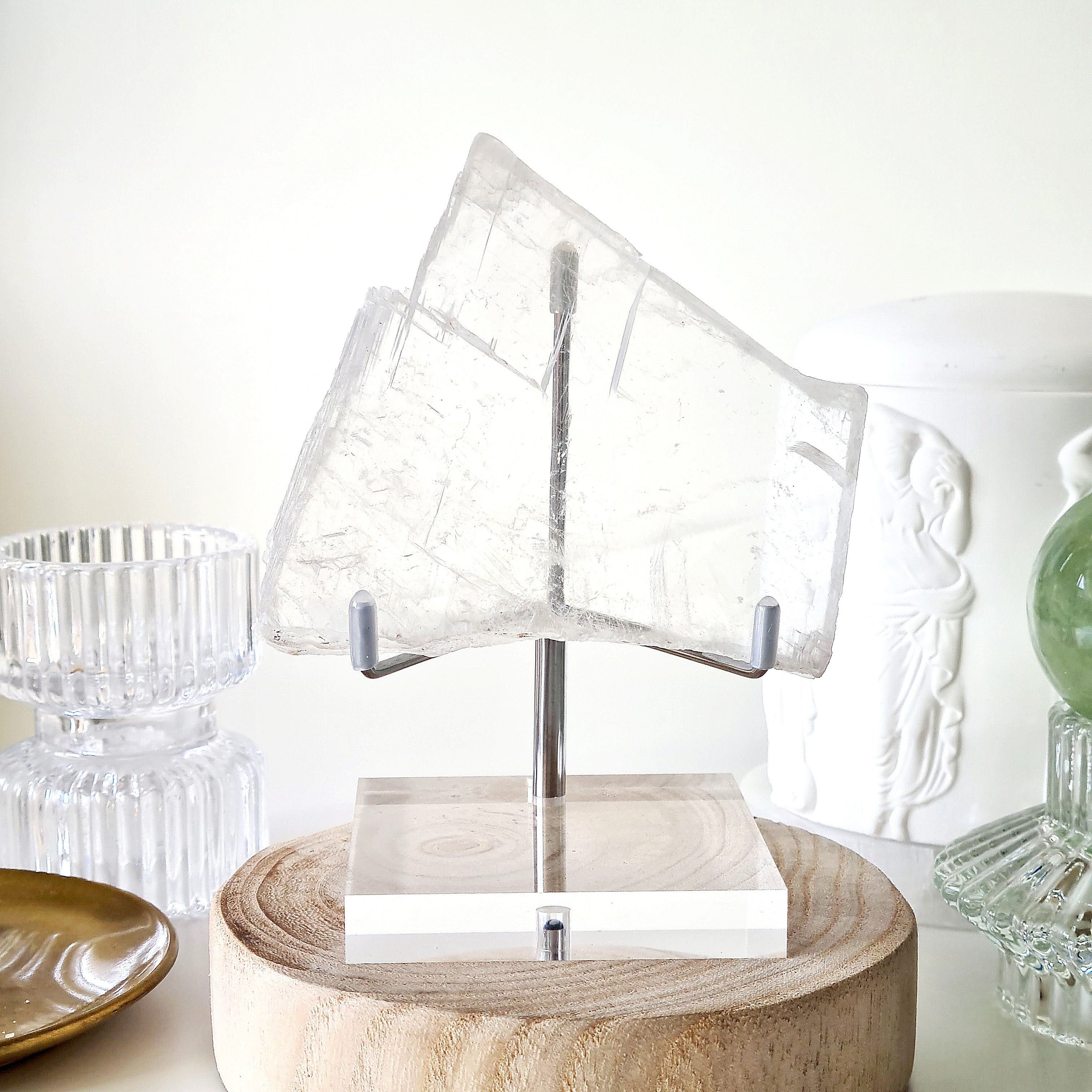Pure Selenite with stand | From Utah | 120 g