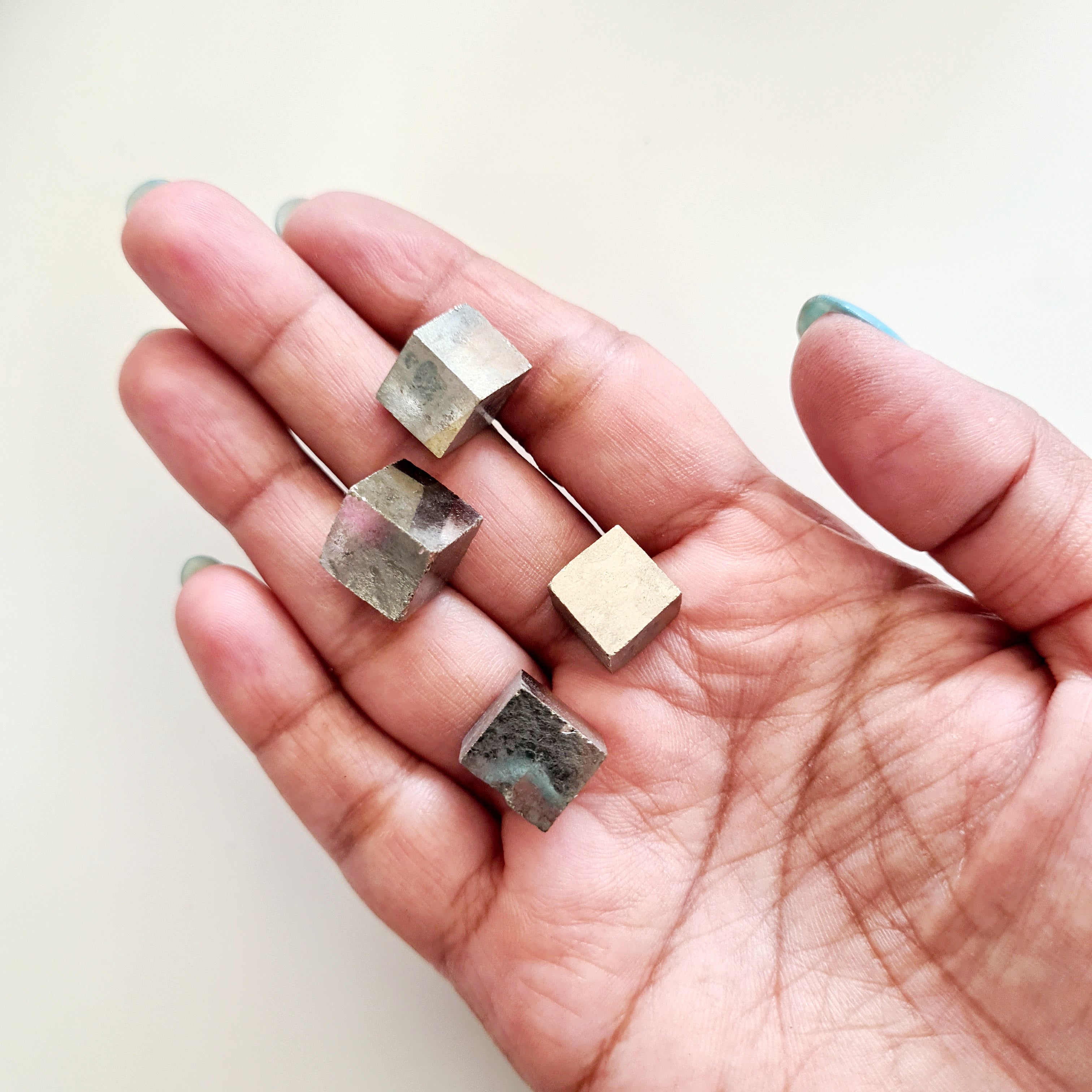 Pyrite mini cube | 1 piece