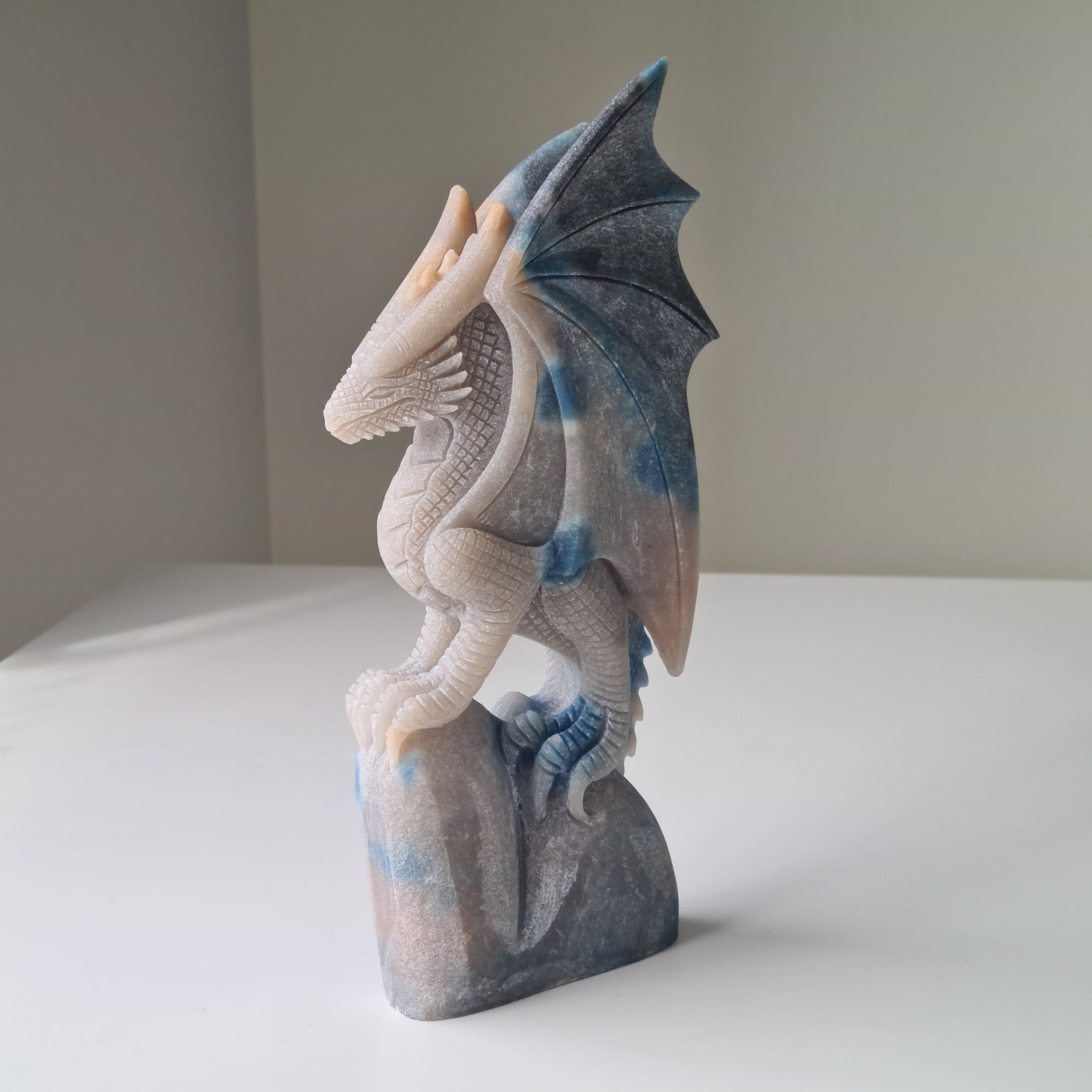 Trolleite Large Dragon | 24 cm tall | 1.39 kg | Handcarved