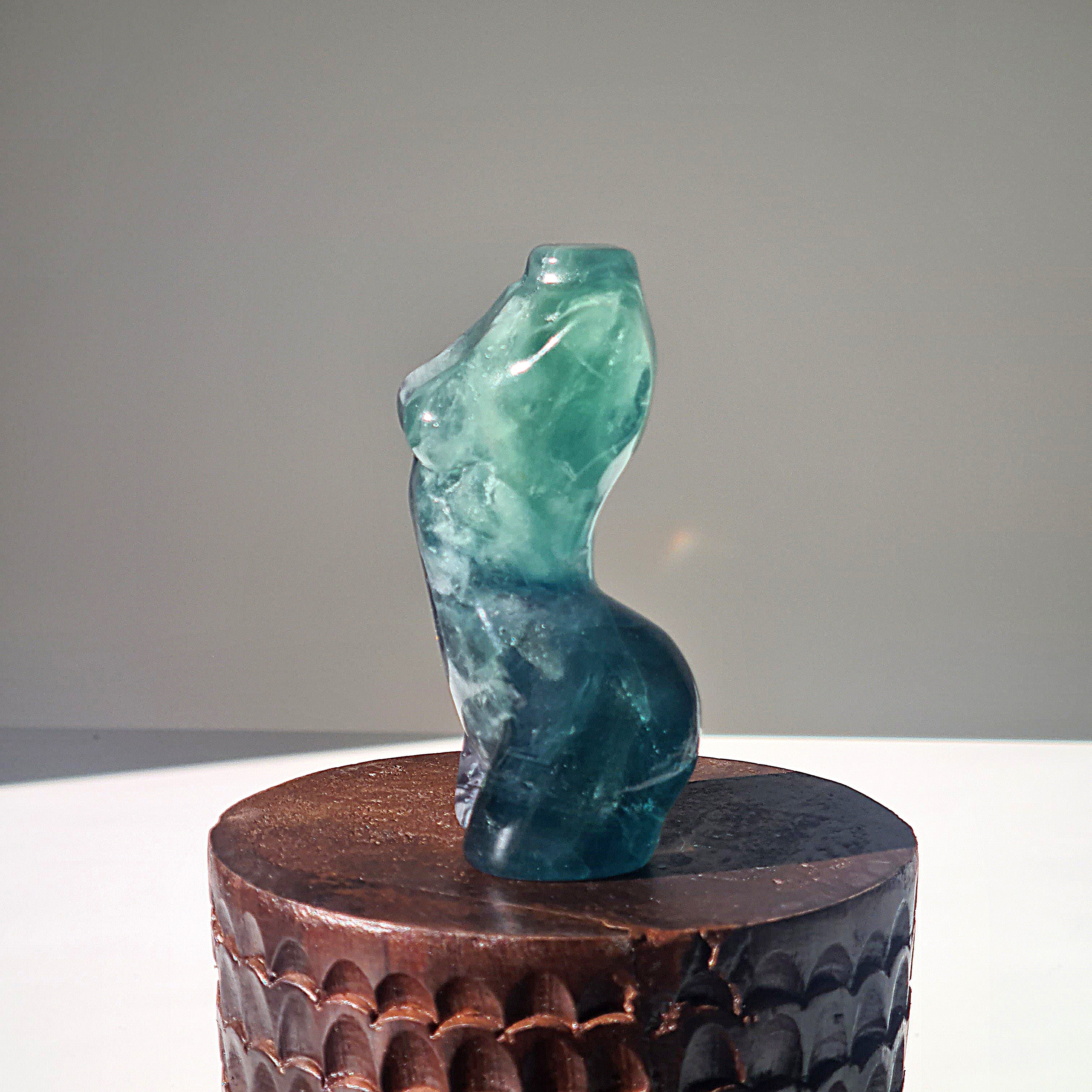 Fluorite Crystal Goddess | F | 300 g | looks Green in laked eyes