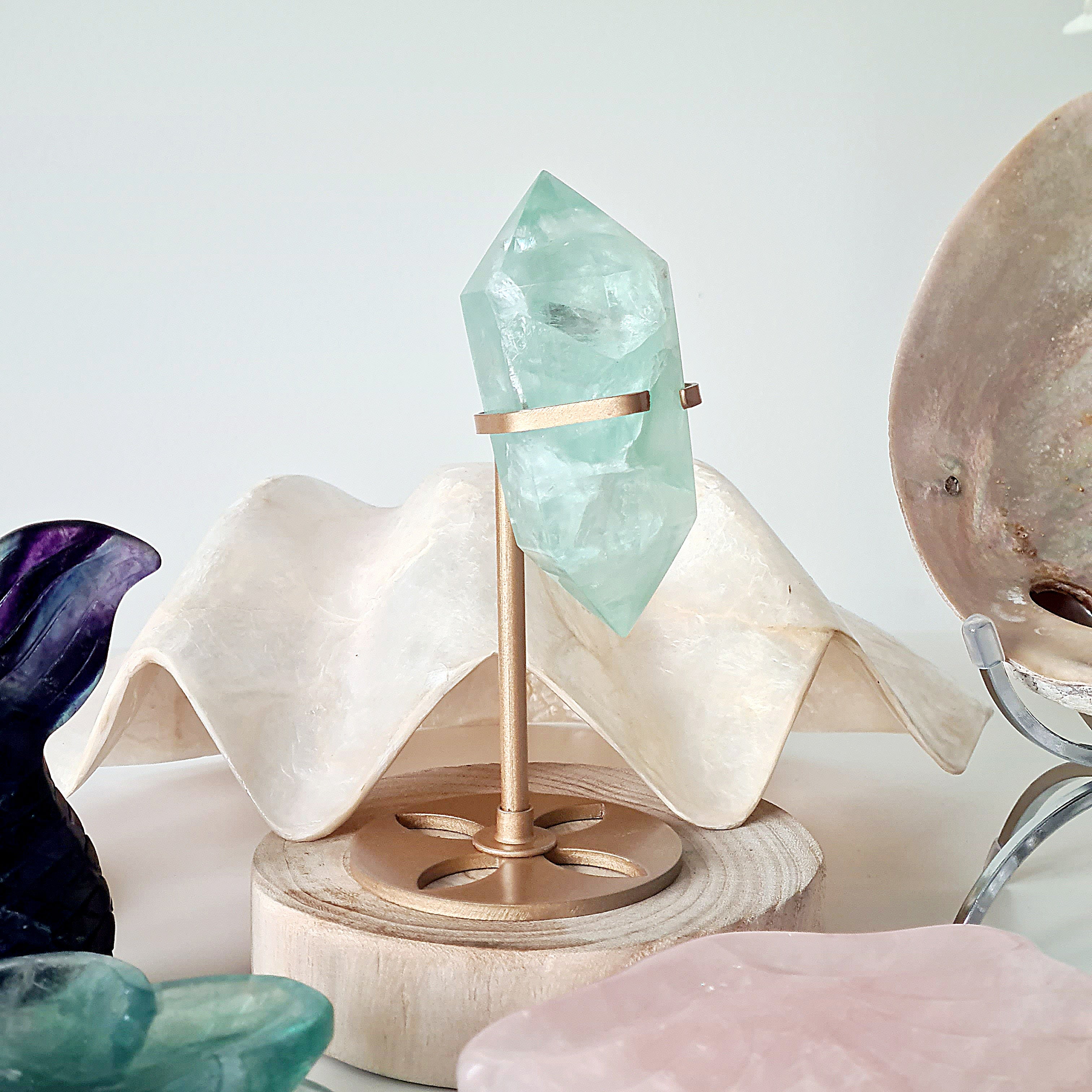 Fluorite DT with stand | A | 223 g | 9 cm