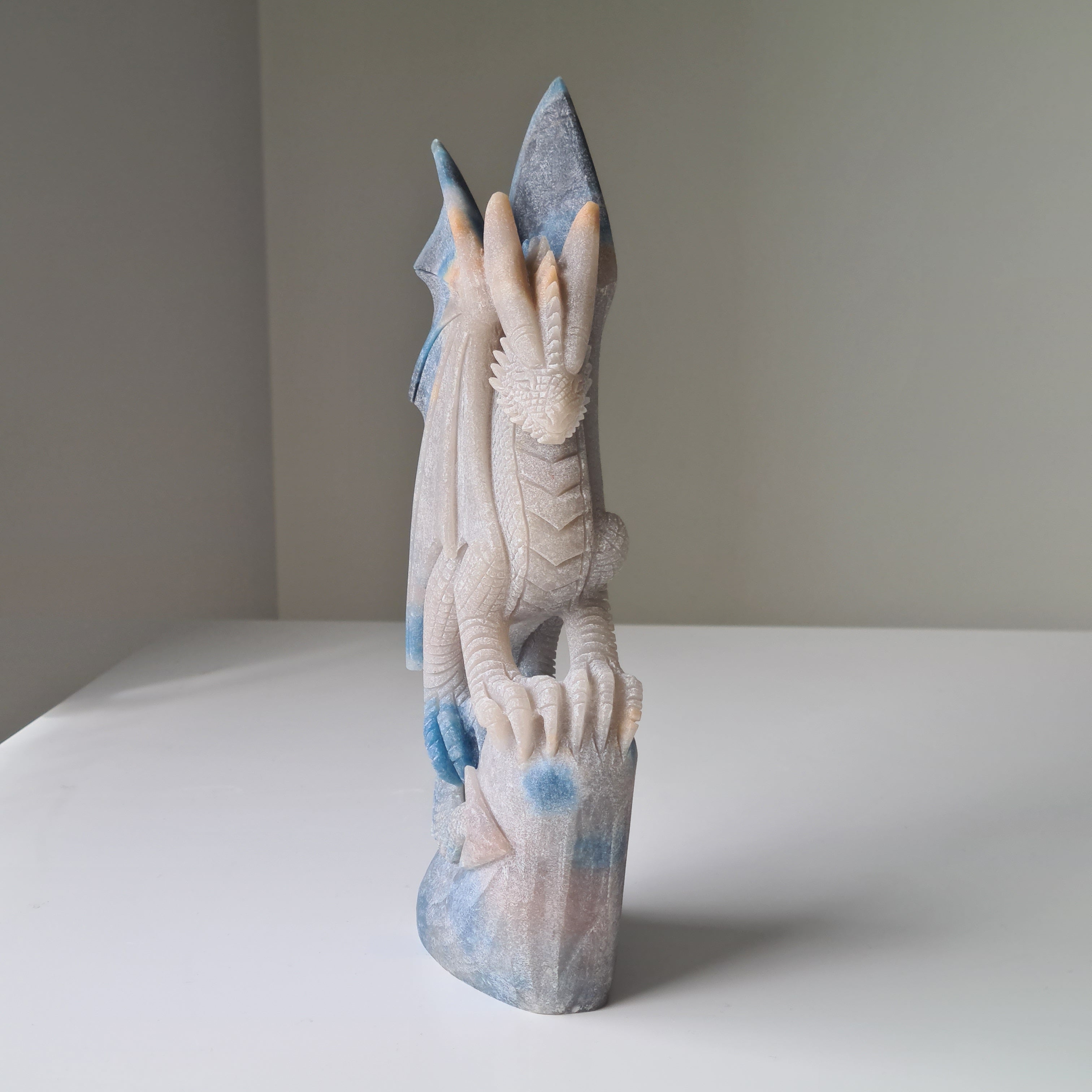 Trolleite Large Dragon | 24 cm tall | 1.39 kg | Handcarved