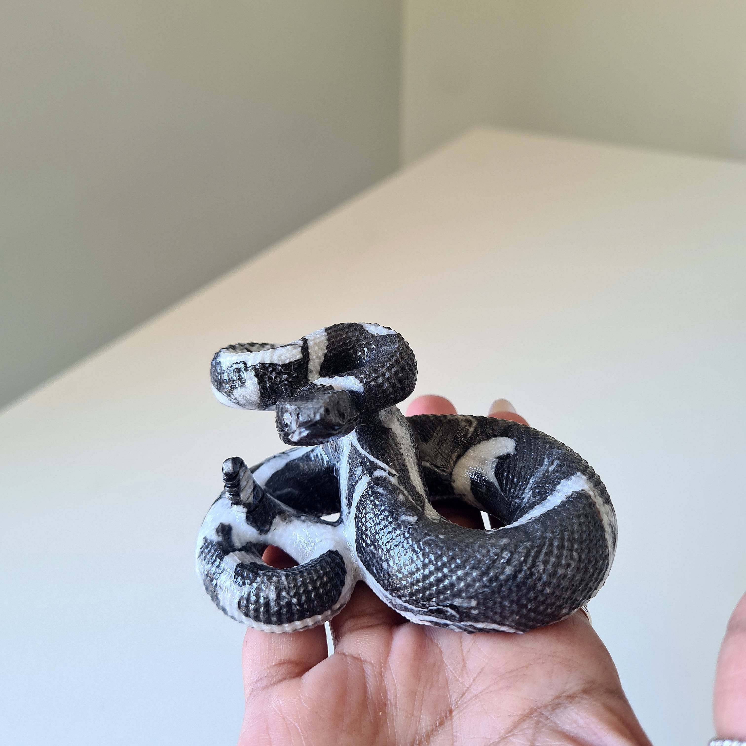 Viper Carving | F