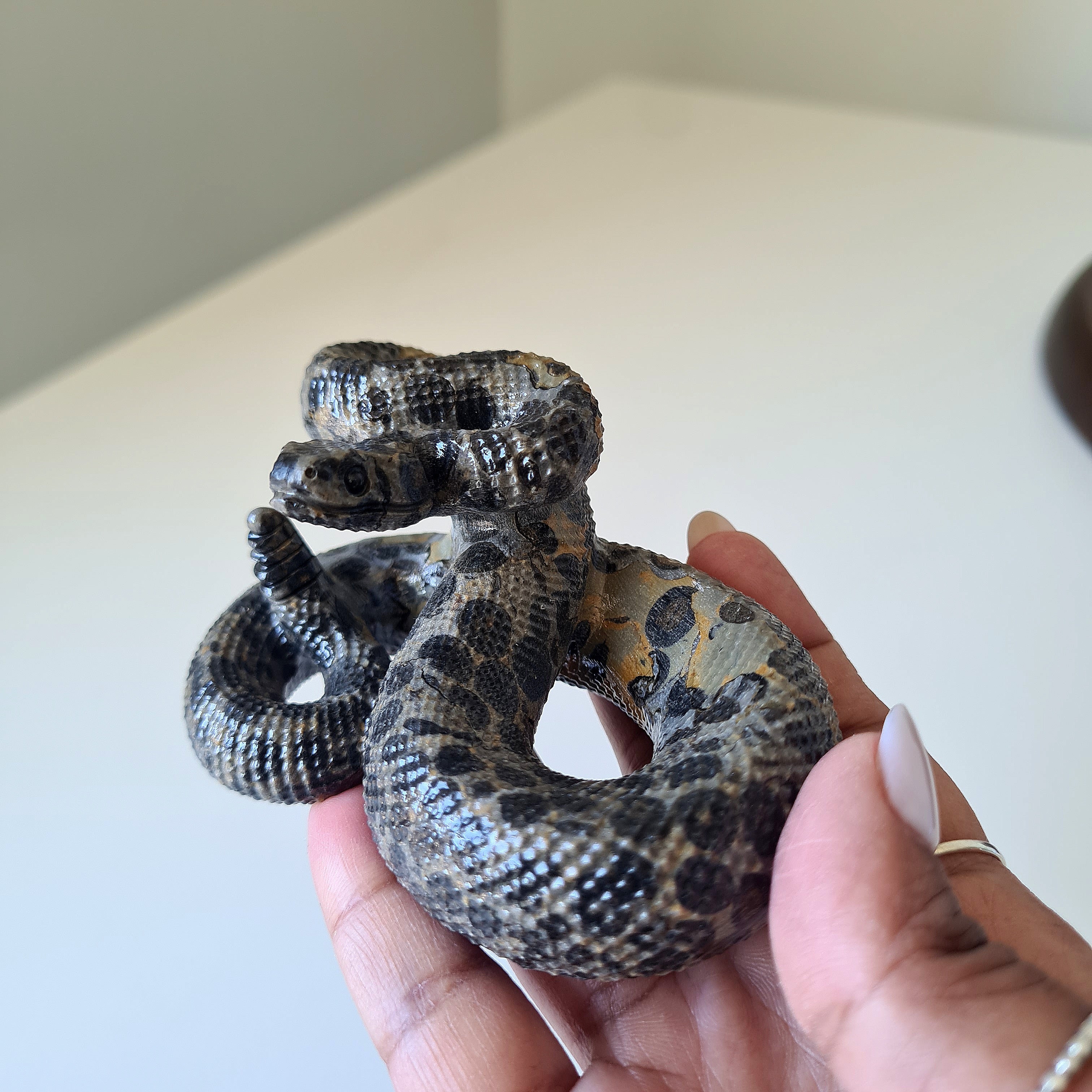 Viper Carving | B