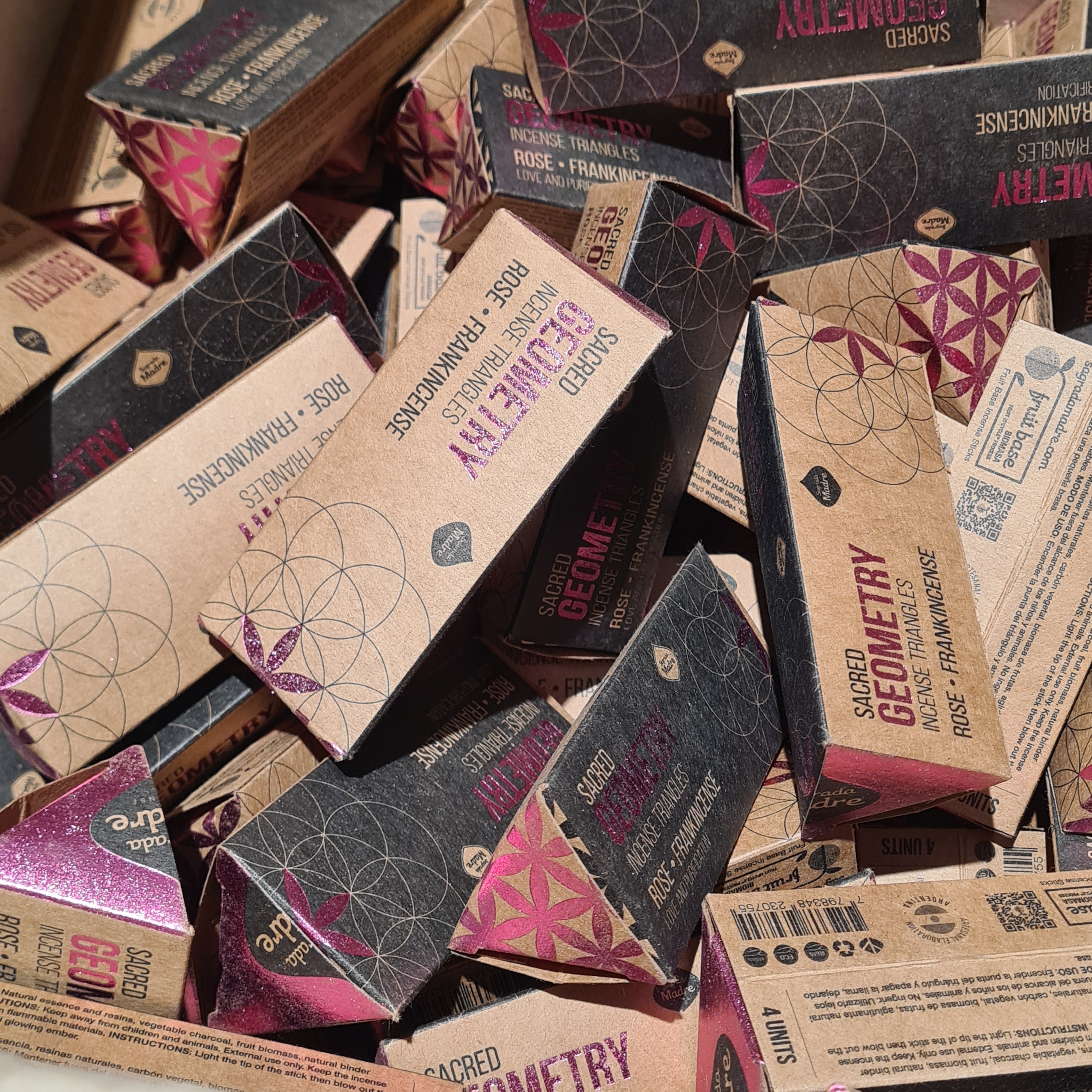 Sacred Geometry | Rose Triangular Incense | 1 Pack