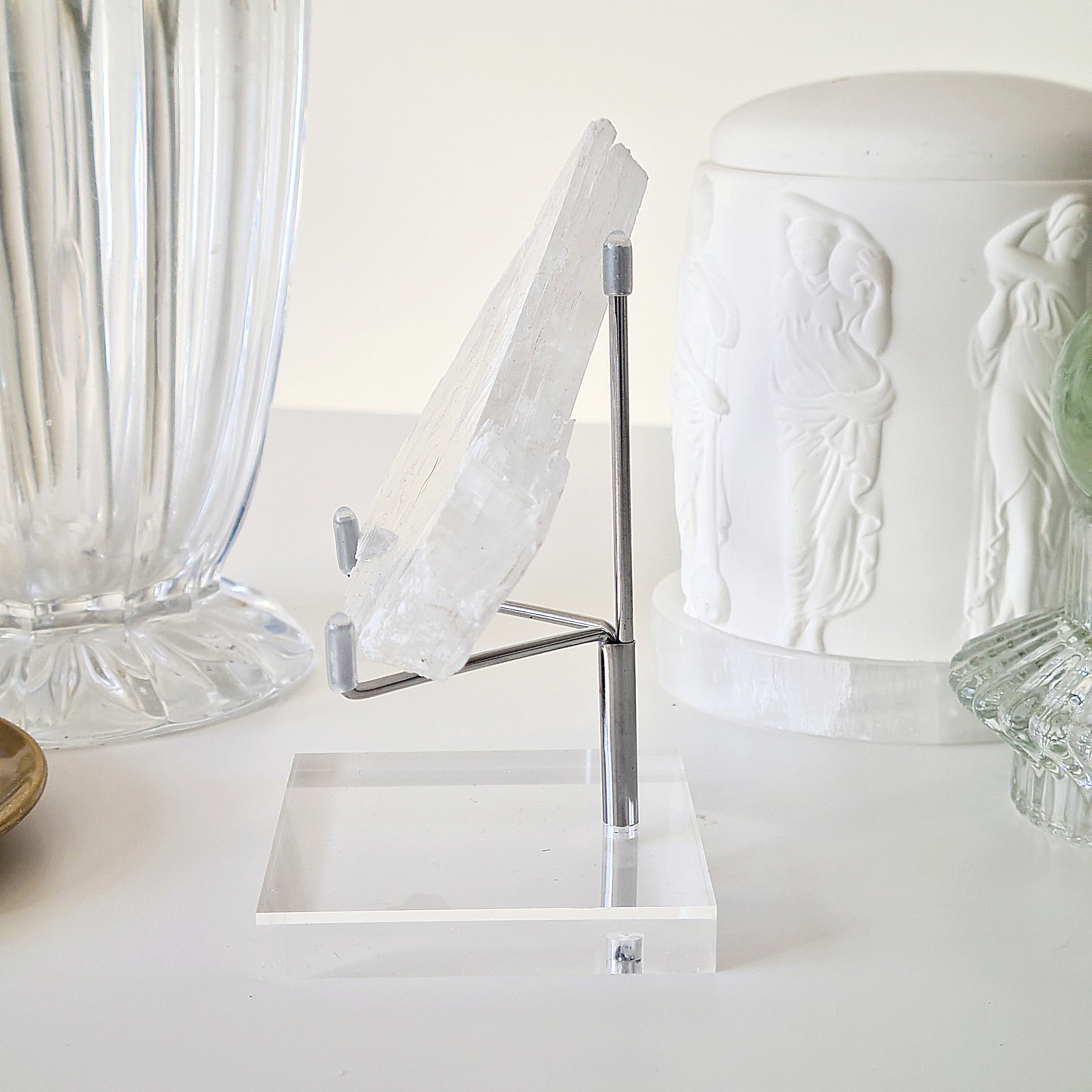 Pure Selenite with stand | From Utah | 175 g
