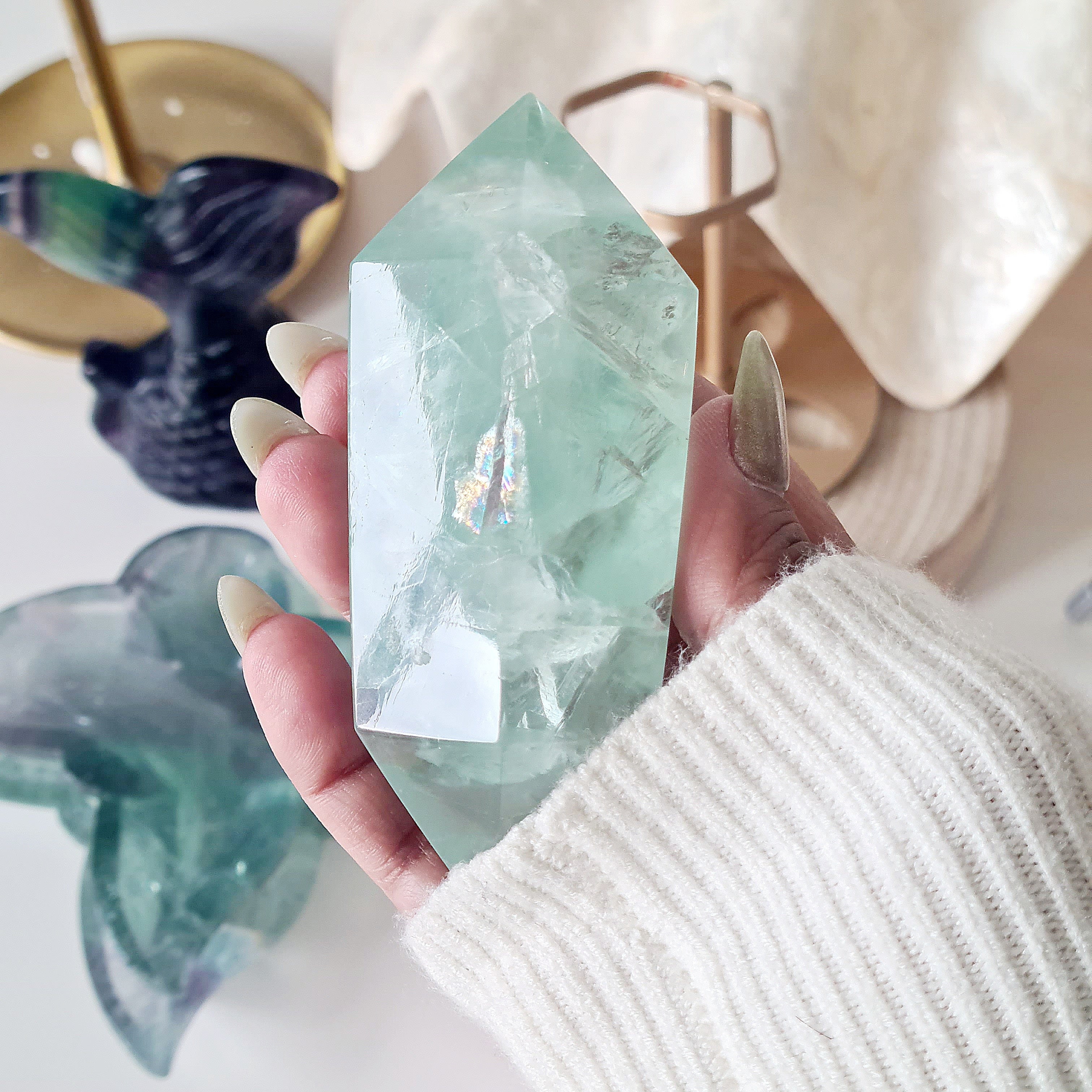 Fluorite DT with stand | A | 223 g | 9 cm