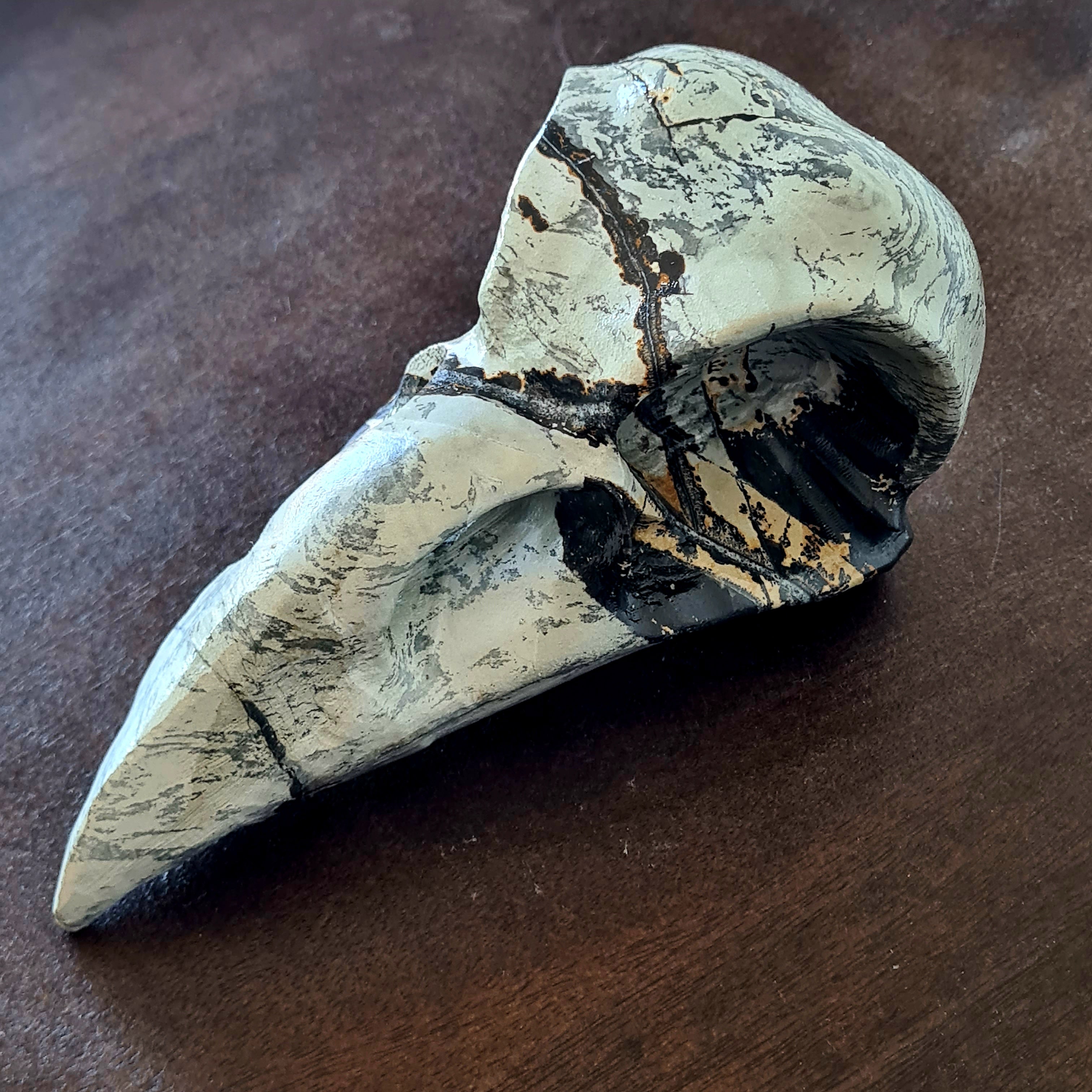 Mystic Picture Jasper Raven Skull | 14 cm | 400 g