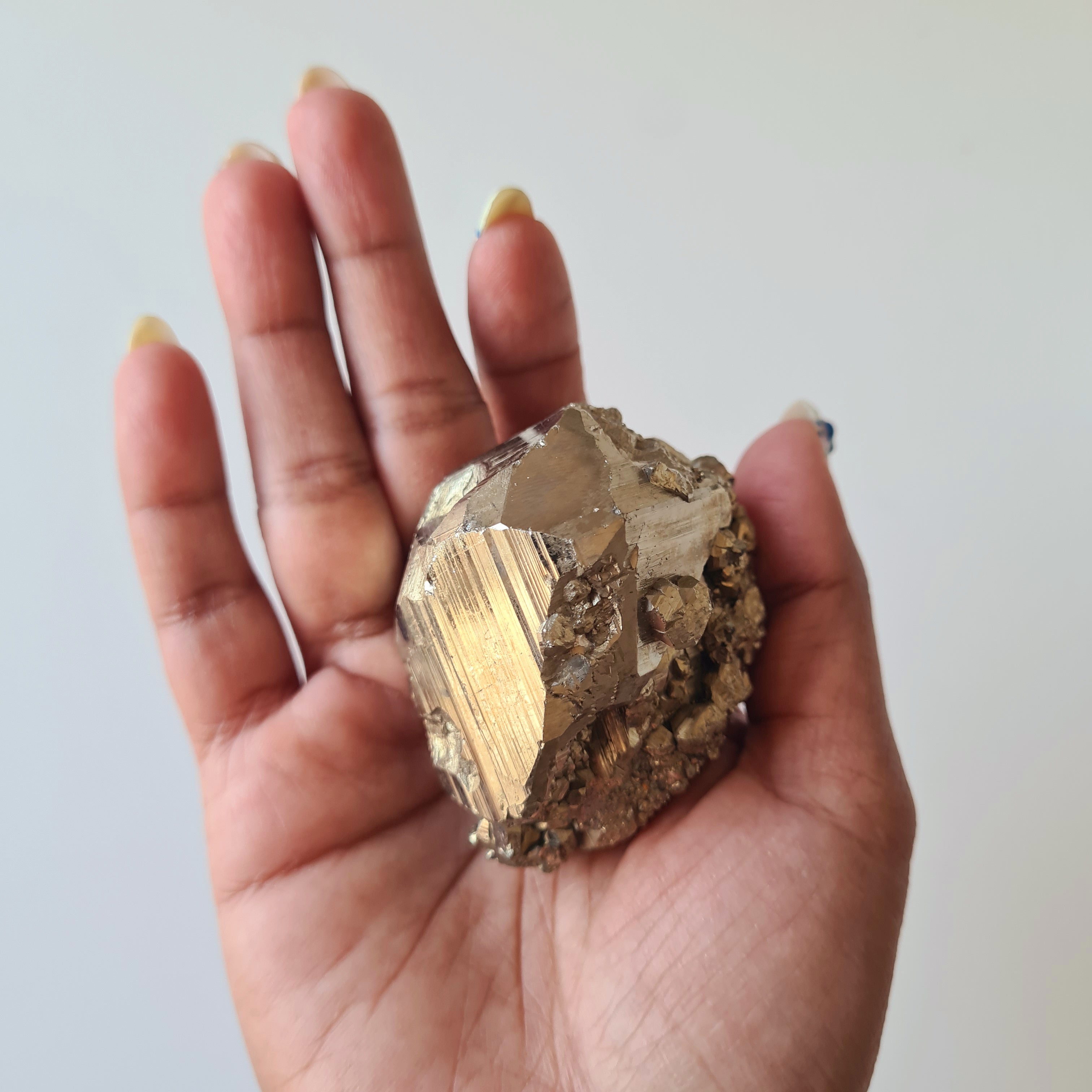 Pyrite | M | 210 gm | 5 cm