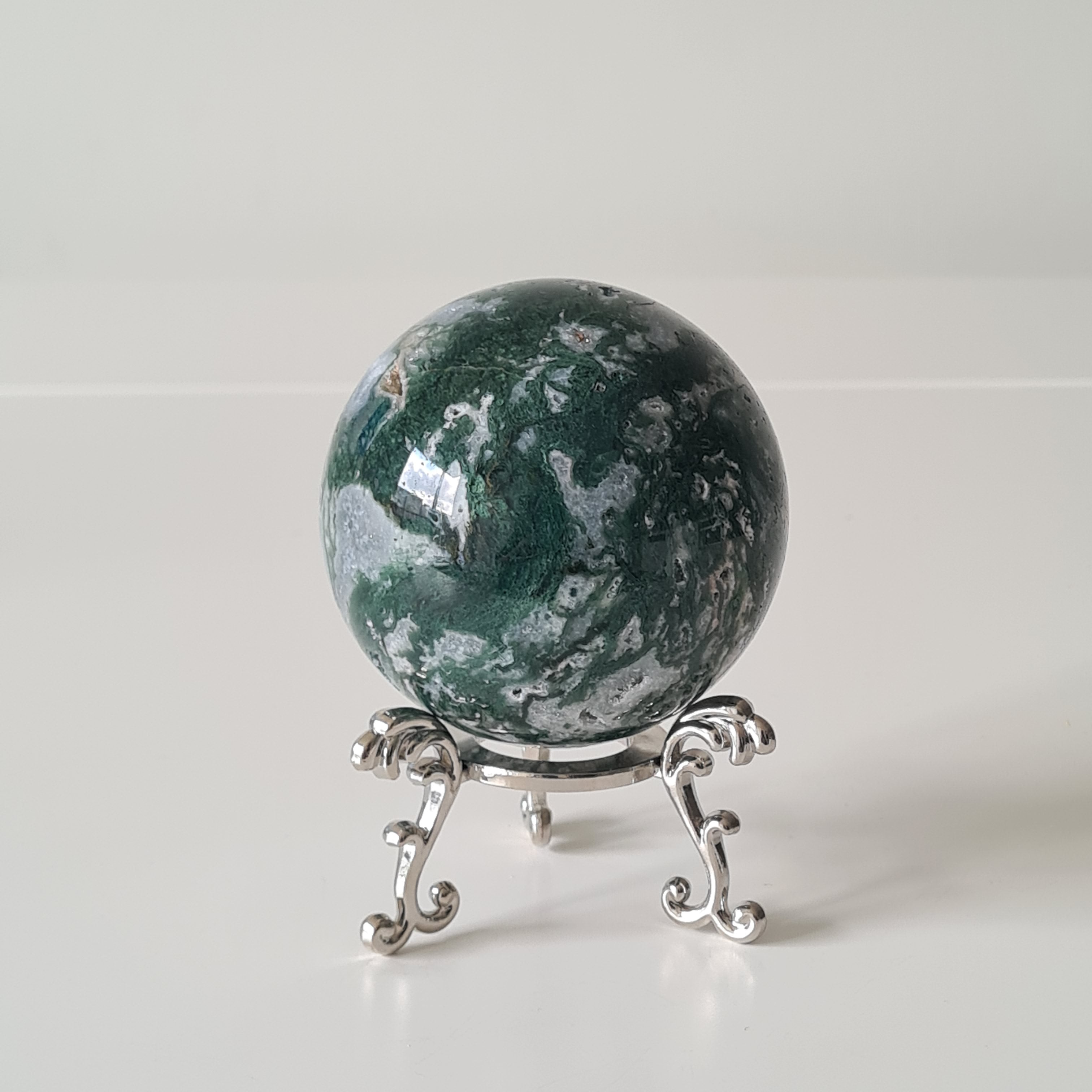 Moss Agate Sphere | 583 g