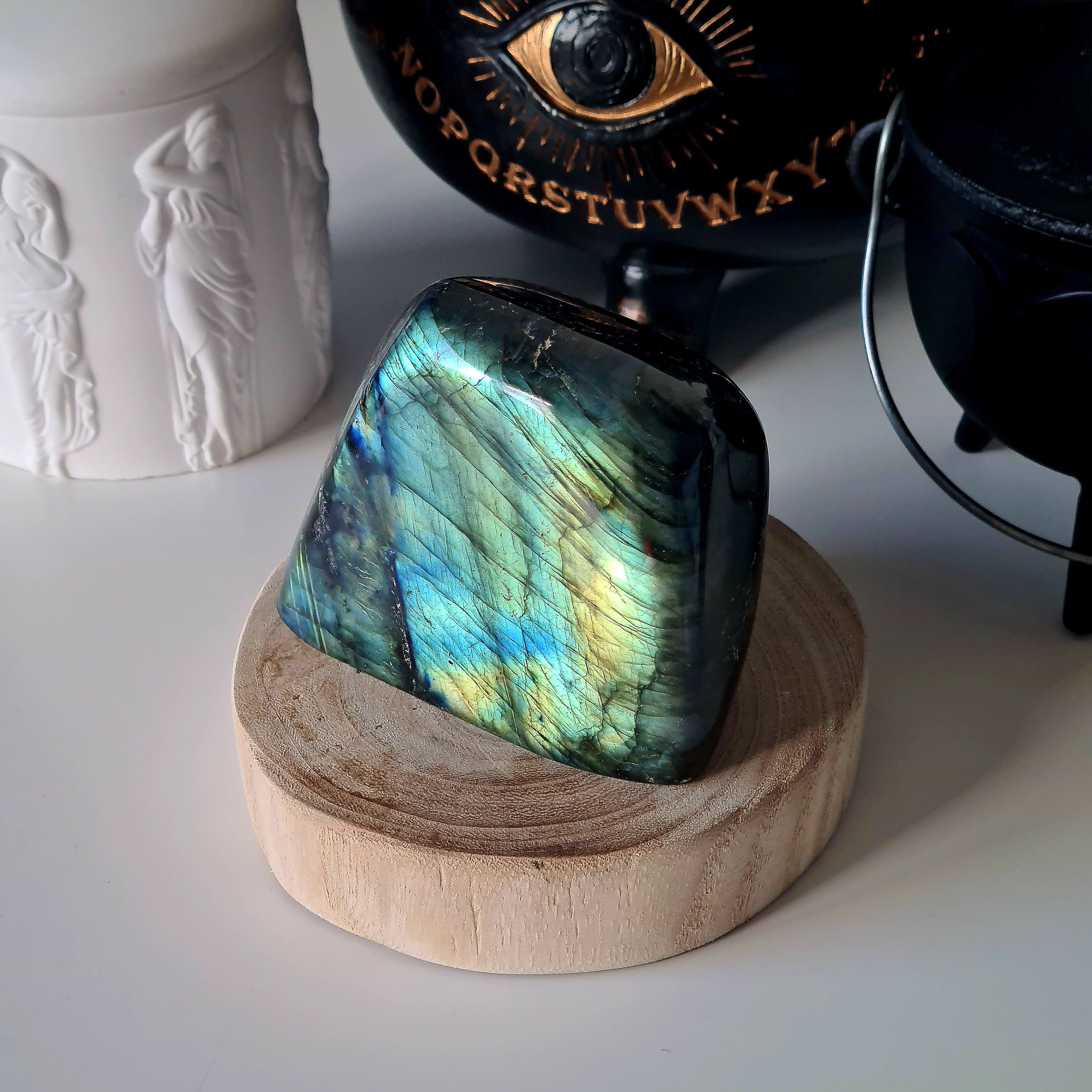 Labradorite | 650 g