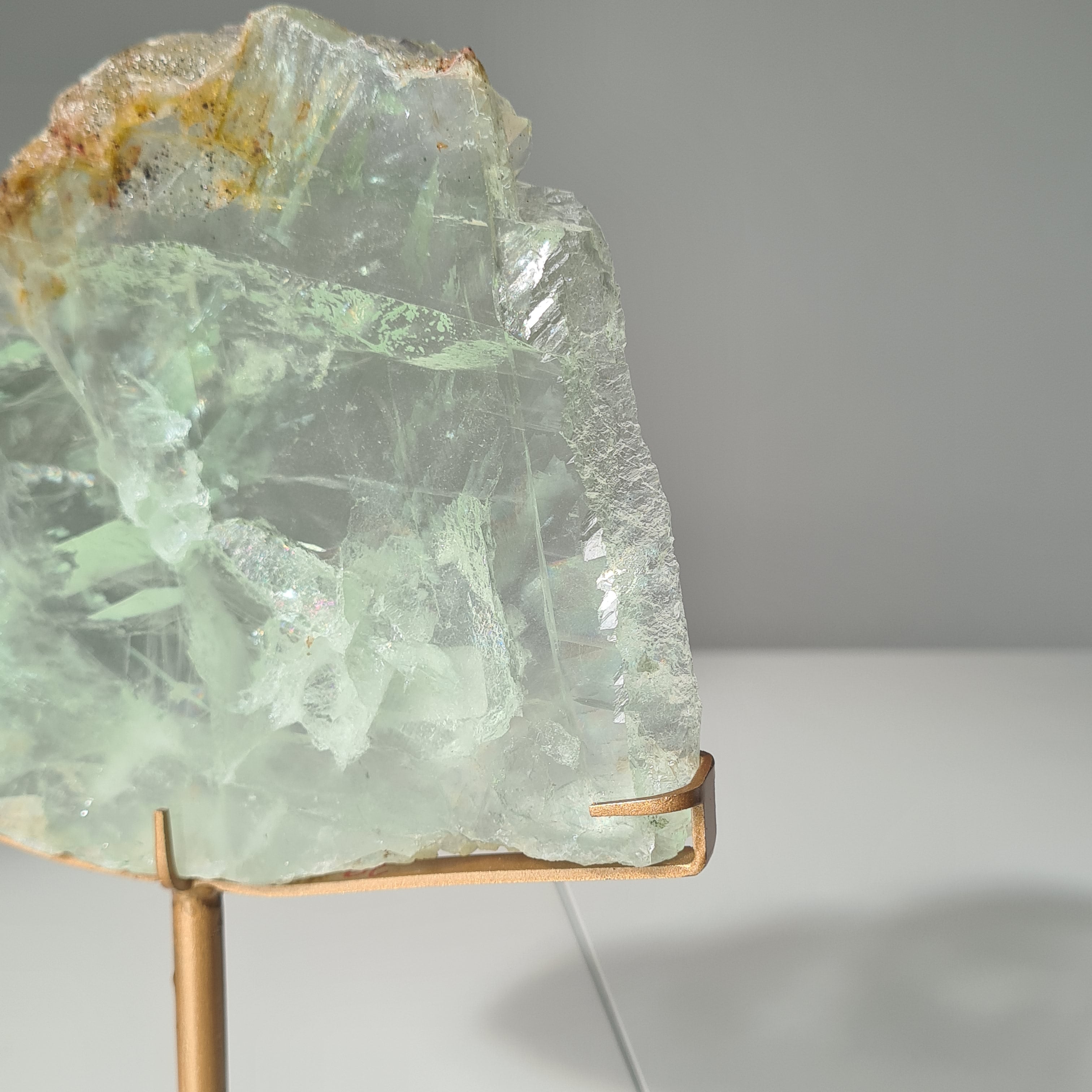 Frozen Lake of Dreams Fluorite Portal on Stand | 21 cm with stand