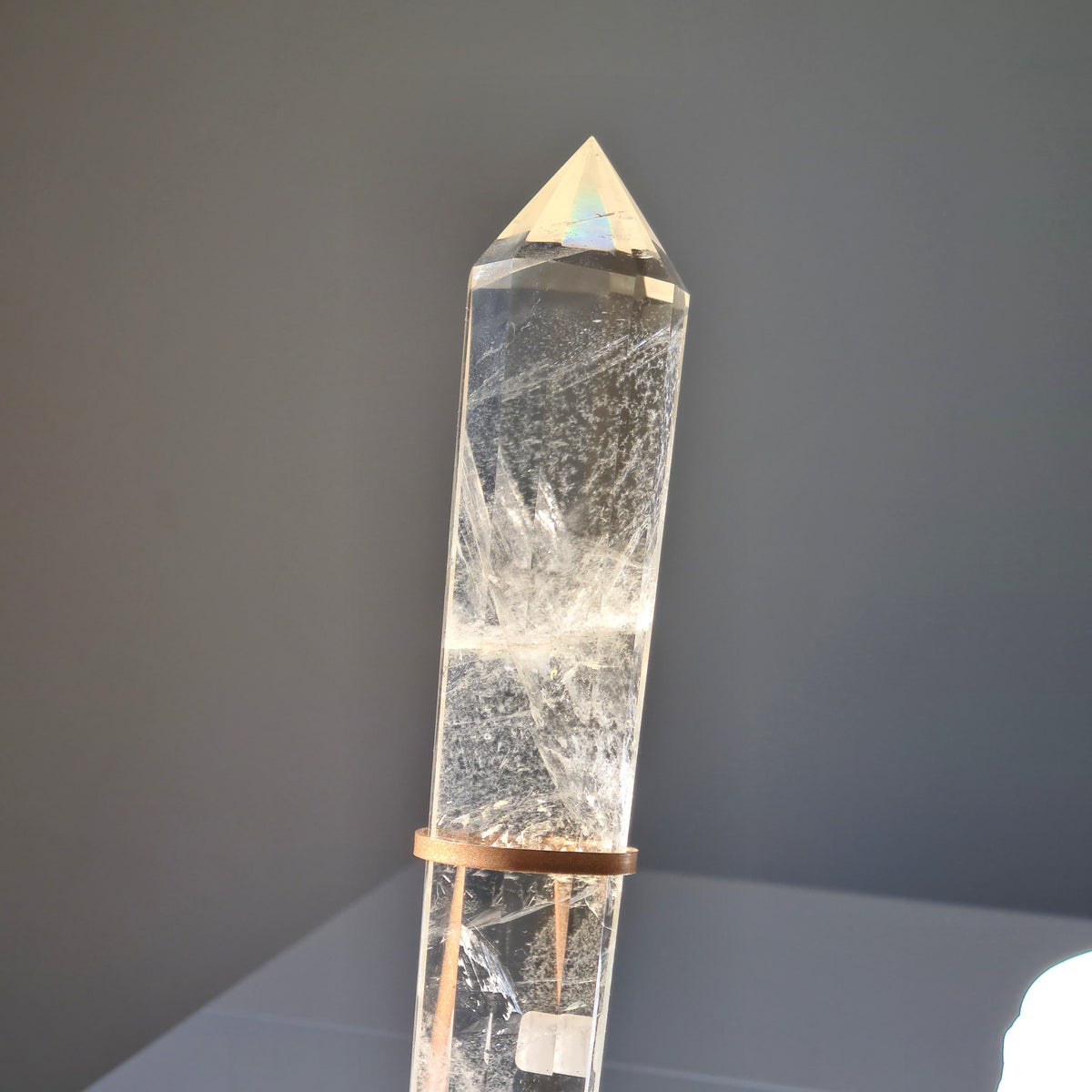 Citrine Vogel on stand | 23.5 cm