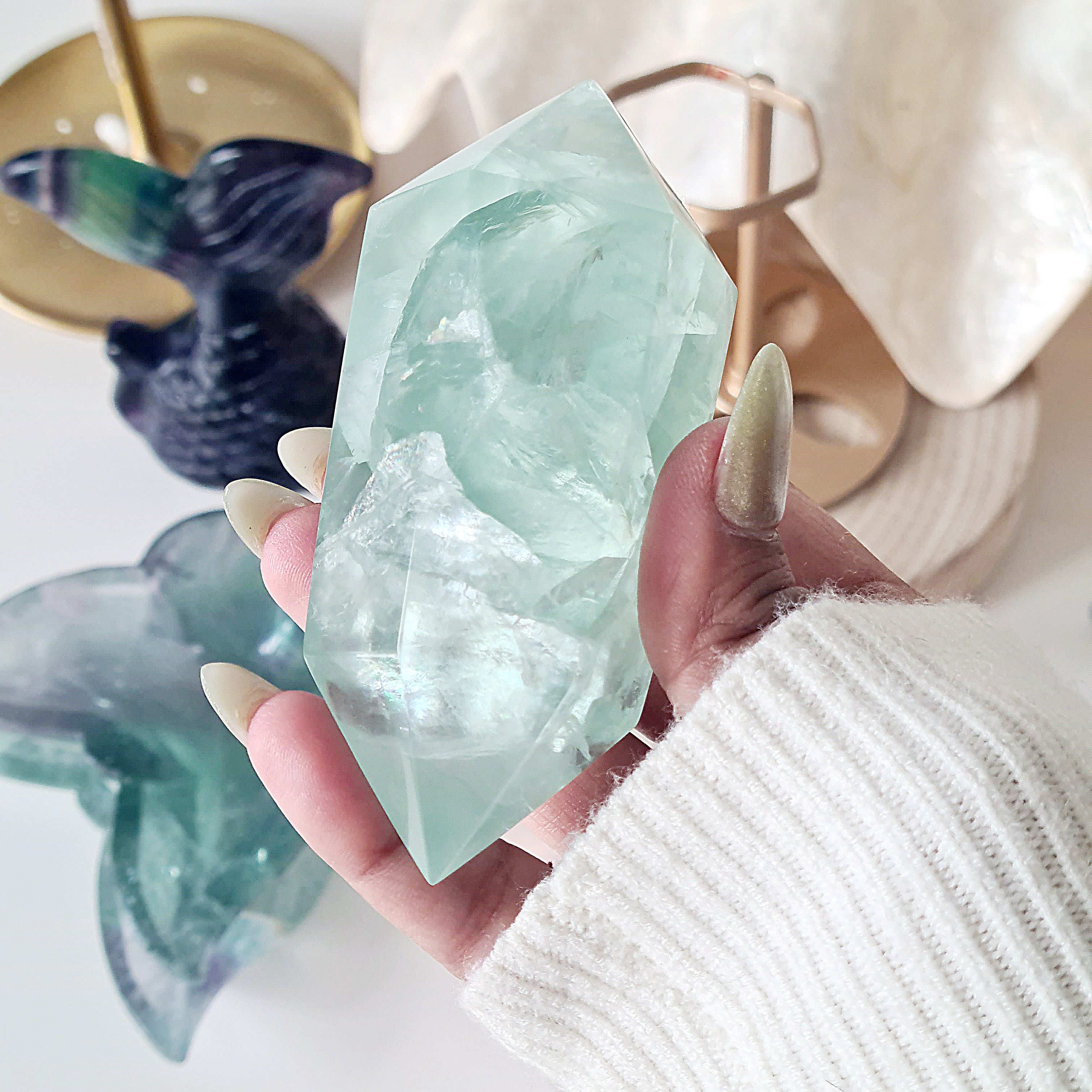 Fluorite DT with stand | A | 223 g | 9 cm