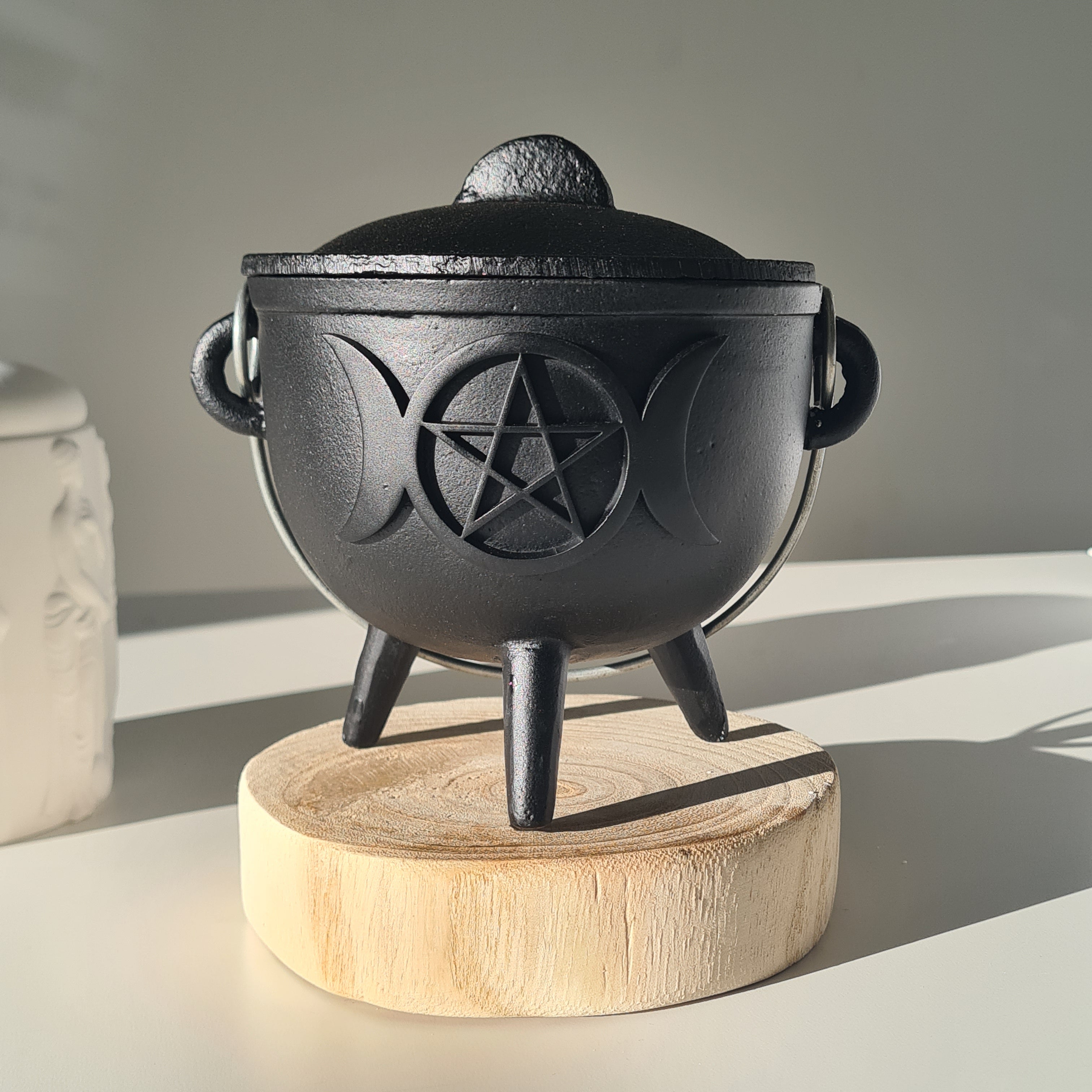 Cast Iron Ritual Cauldron | Triple Moon