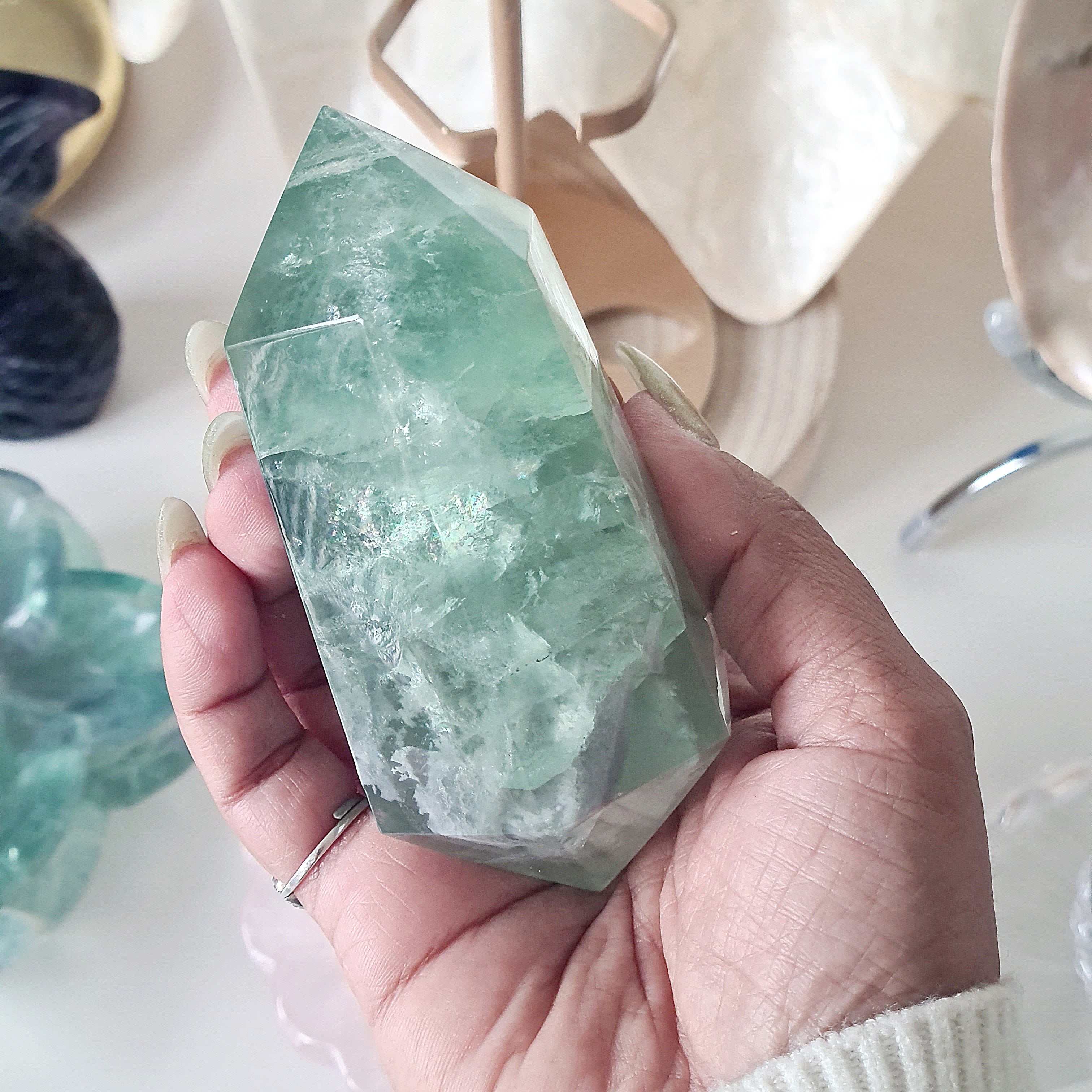 Fluorite DT with stand | C | 318 g | 9.8 cm