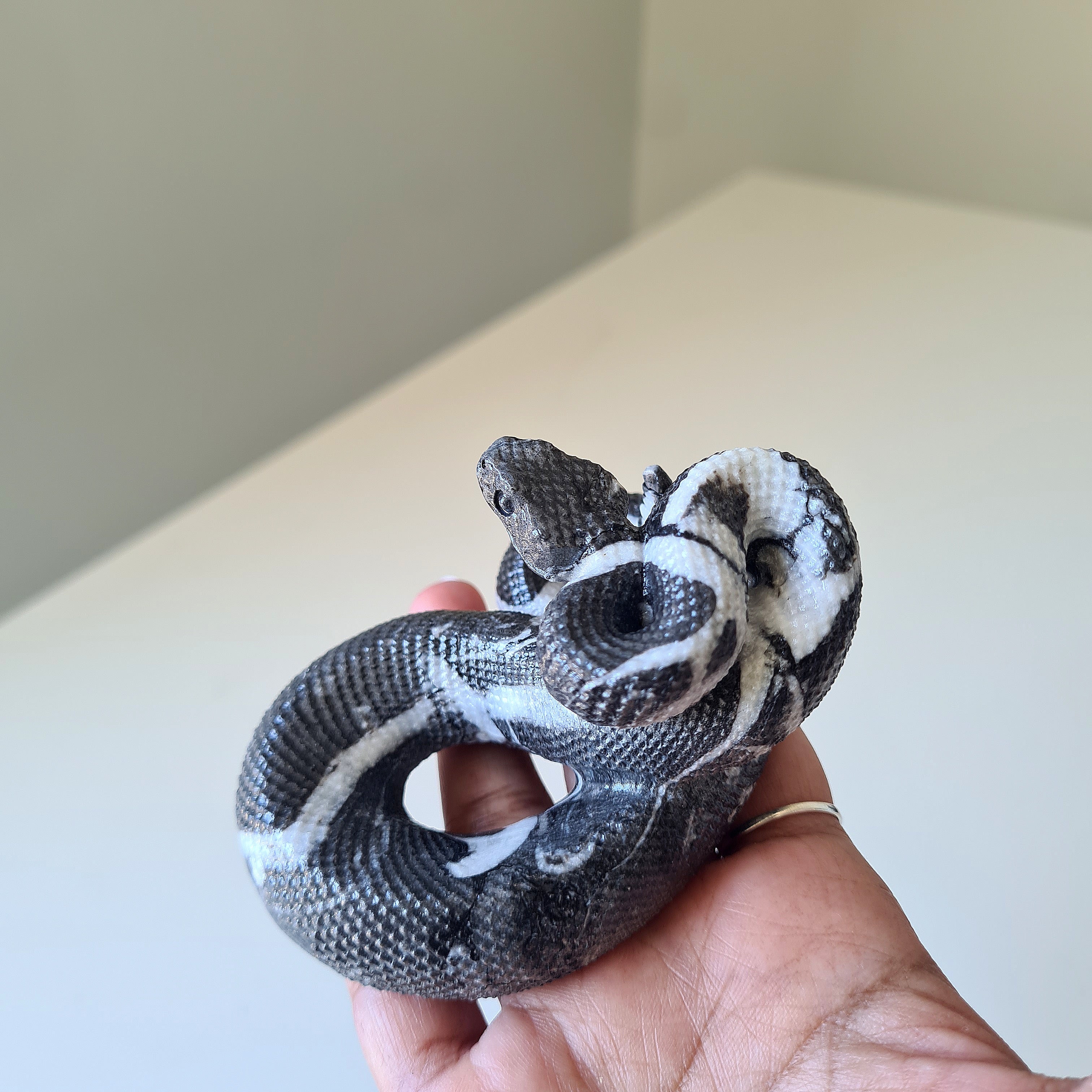 Viper Carving | F