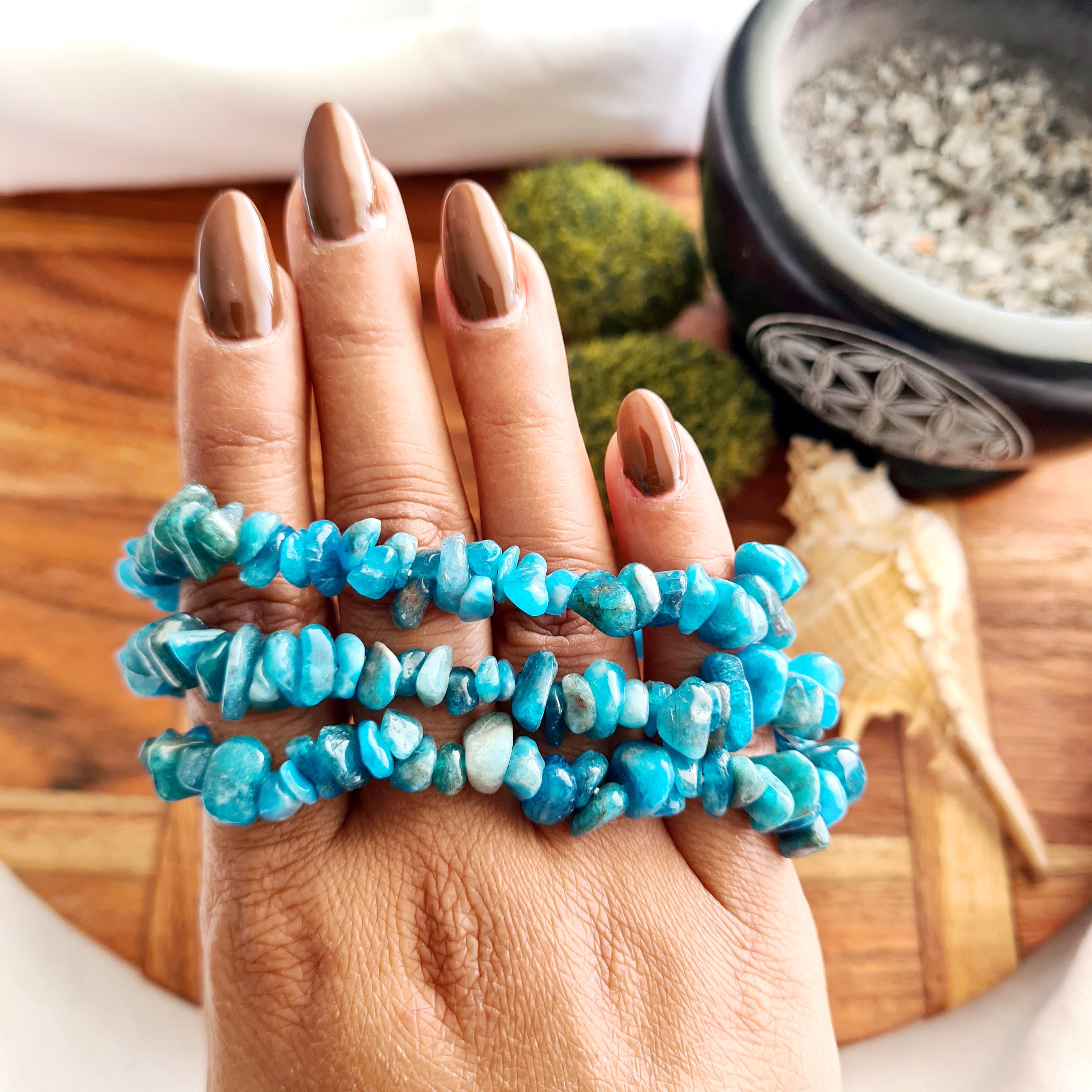 Blue Apatite Crystal Chips Bracelet | 1 Piece
