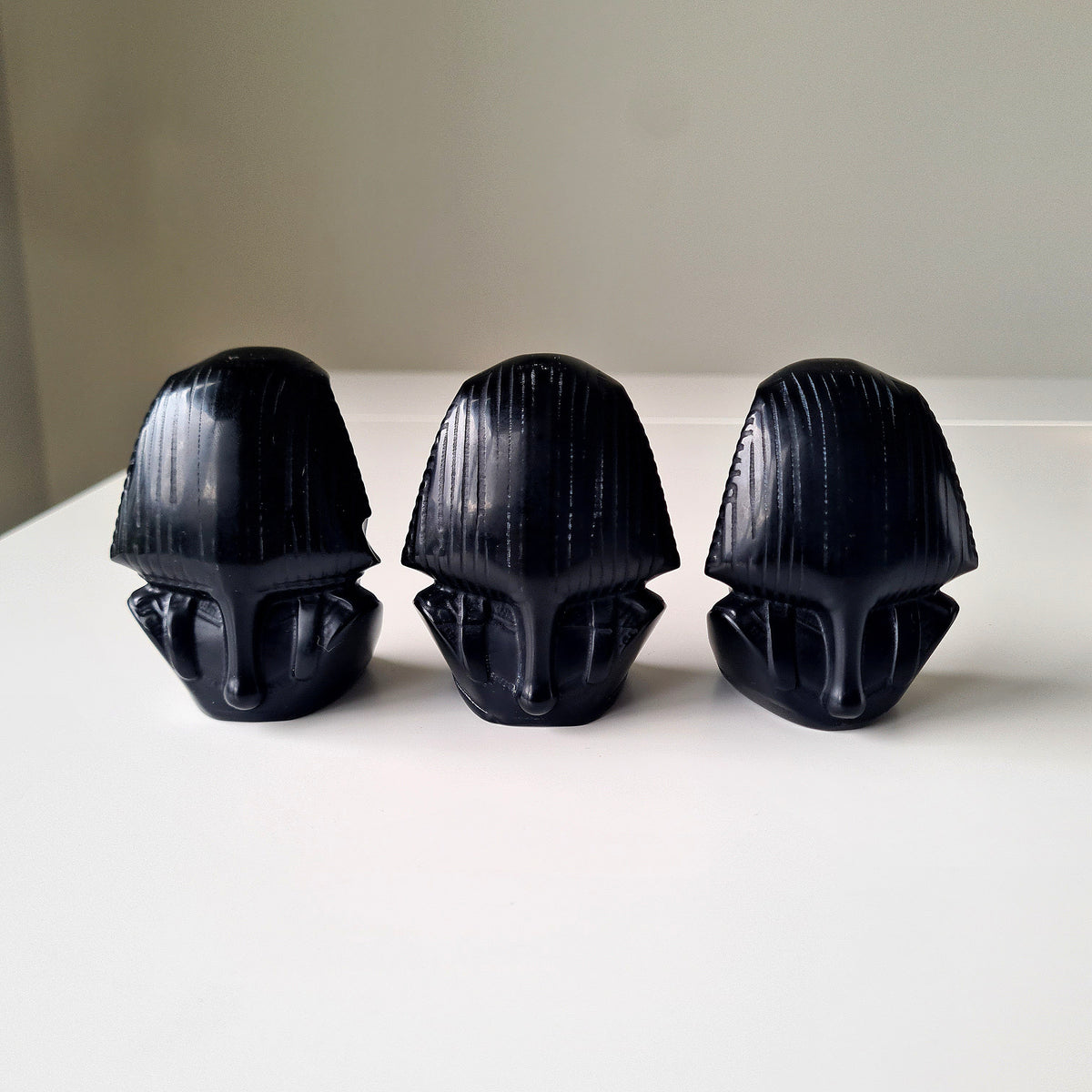 King Tut |Obsidian |Intutively Picked | 1 Piece