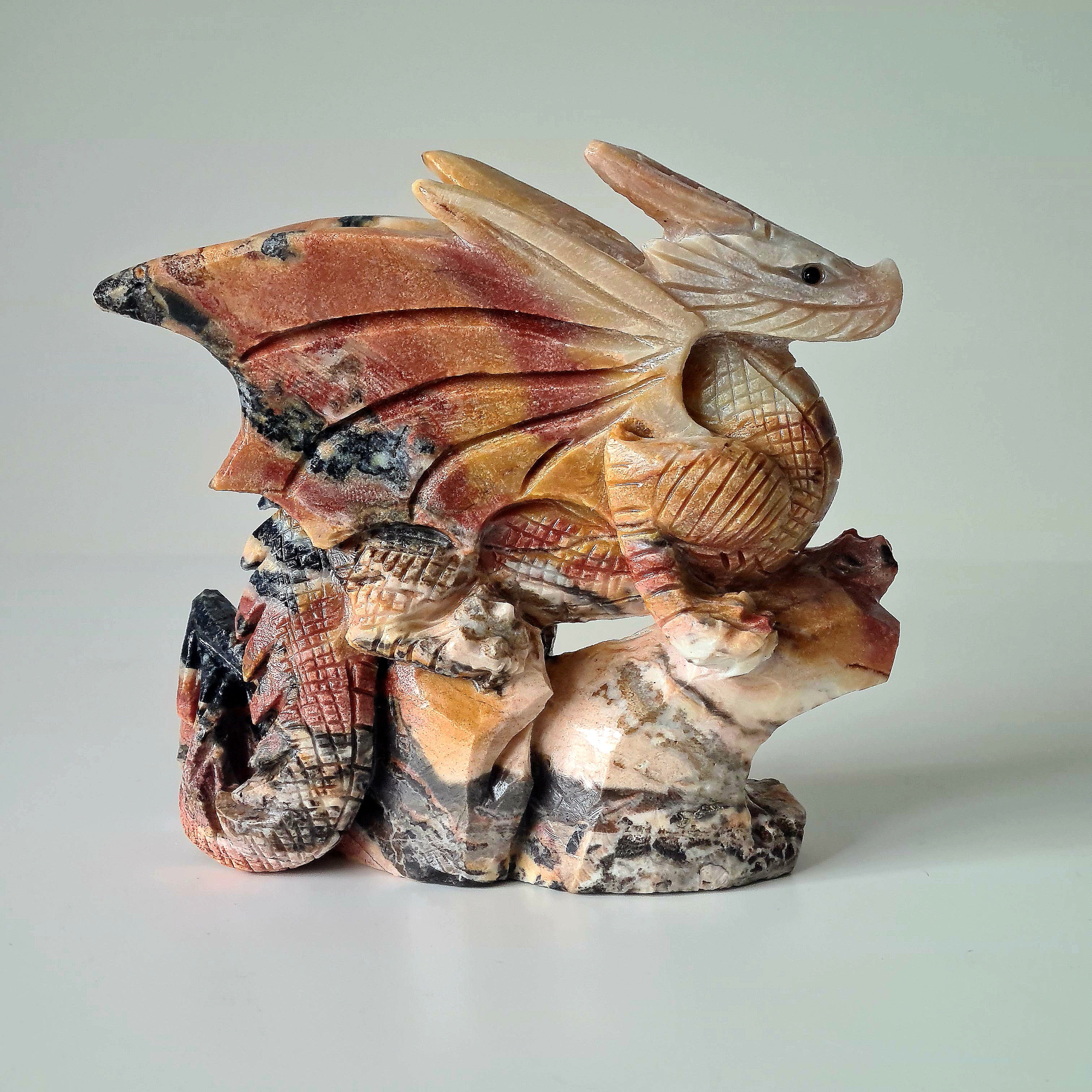 Aragonite Dragon | 13.5 cm tall | 1.1 kg