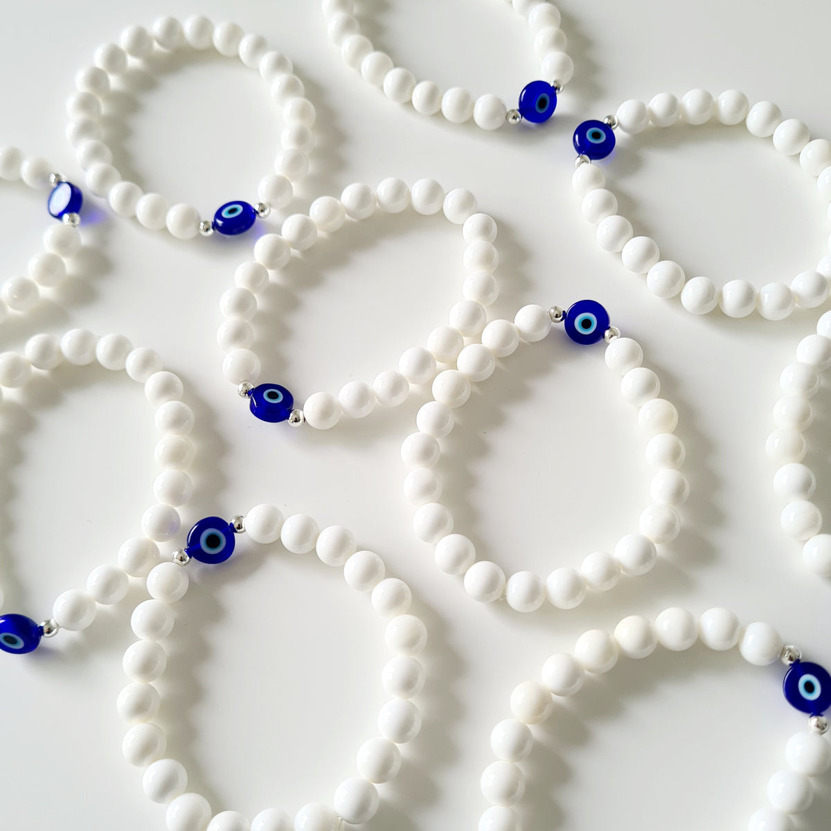 Evil Eye Protection Bracelet 🧿 | Mother Of Pearl & Evil Eye Bead