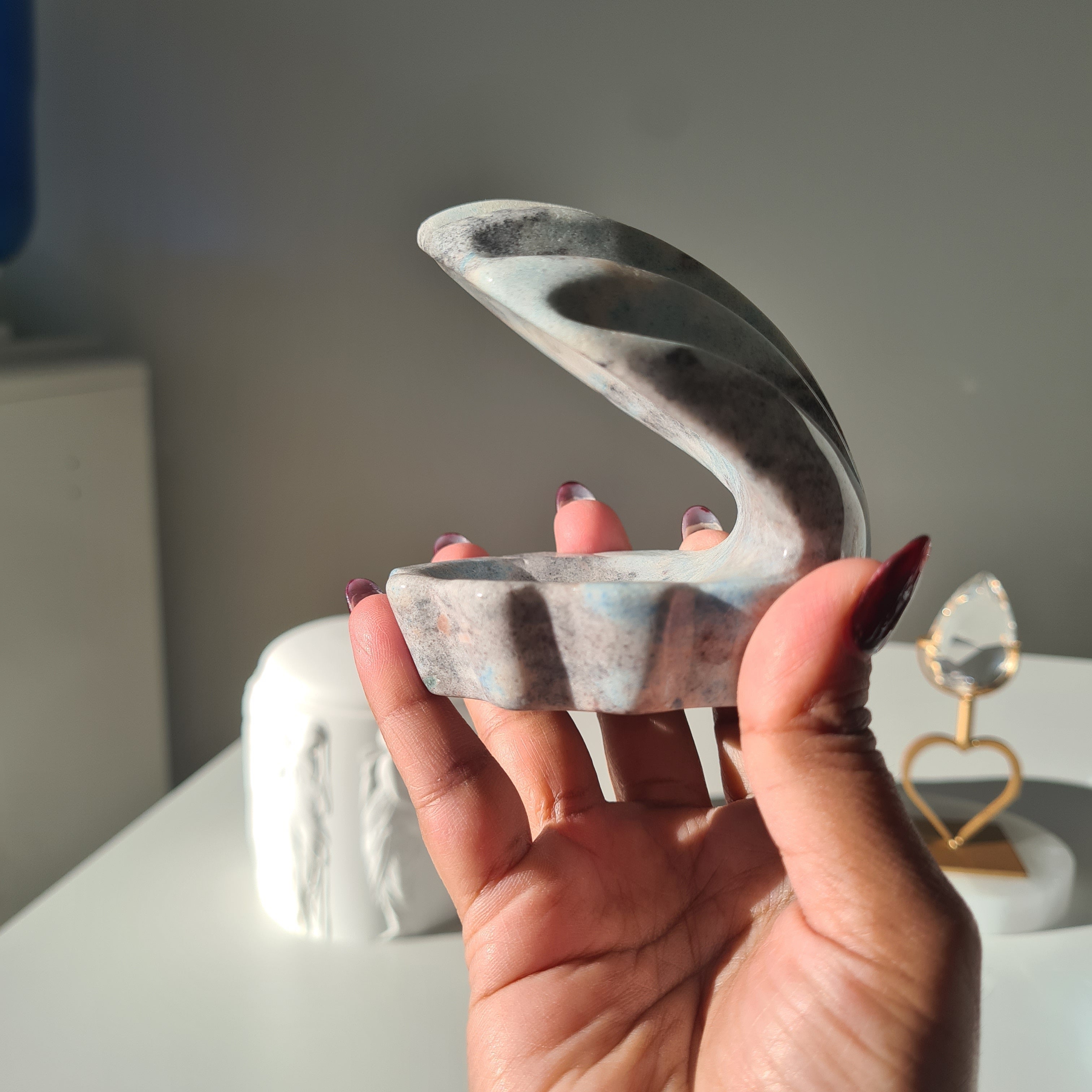 Mermaid Shell| Trolleite Crystal | 365 g
