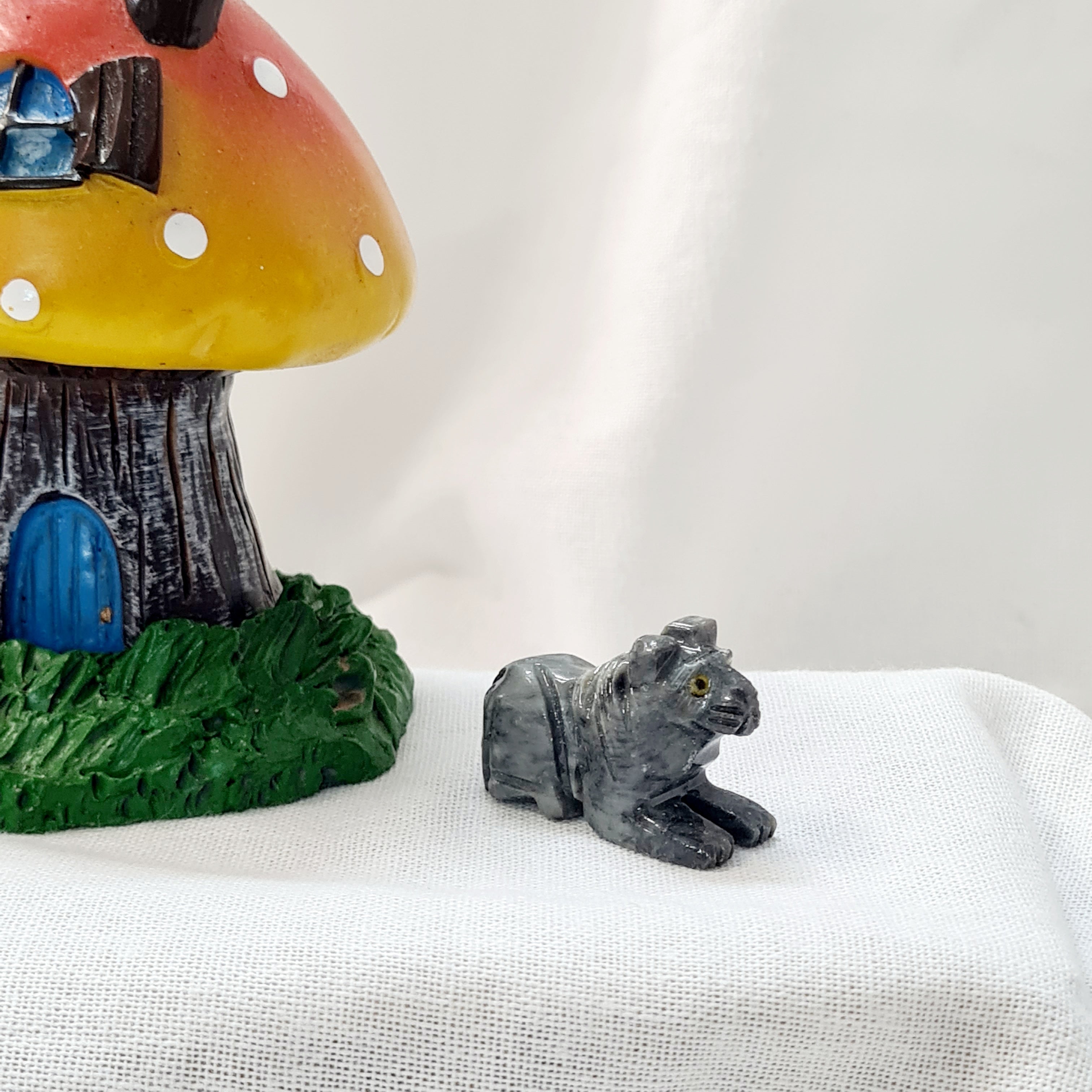 Dolomite Carving | Grey Lion