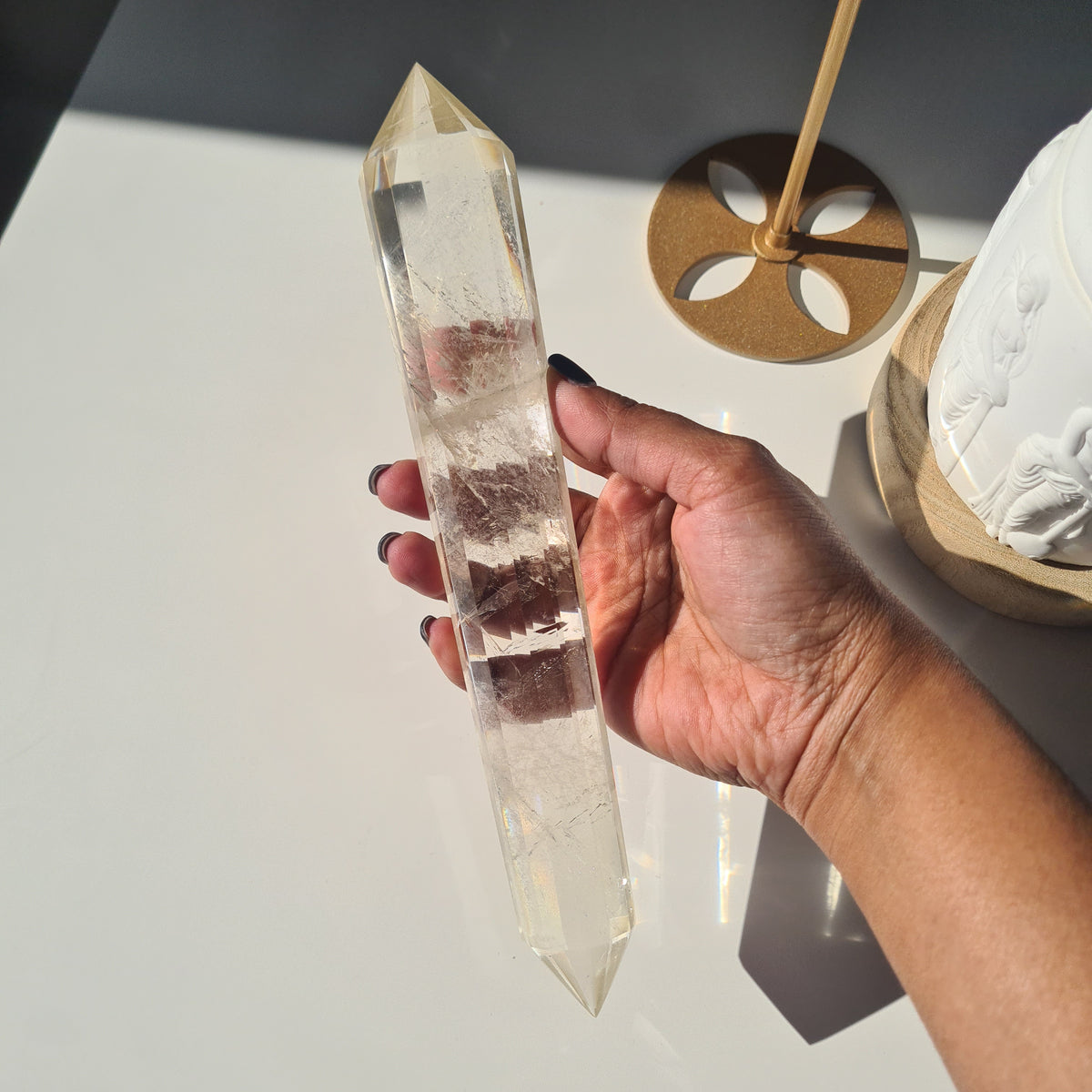 Citrine Vogel on stand | 23.5 cm