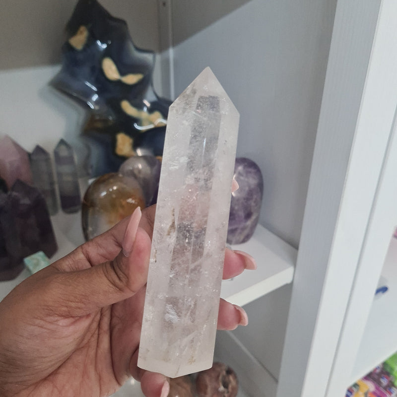 Clear quartz ~ Tip chipped
