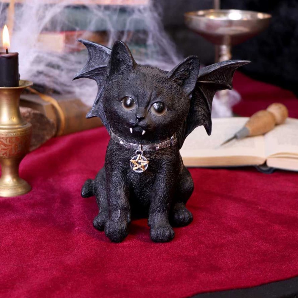 Vampuss – The Enchanting Cult Cuties™ Black Bat Cat Figurine (16cm)