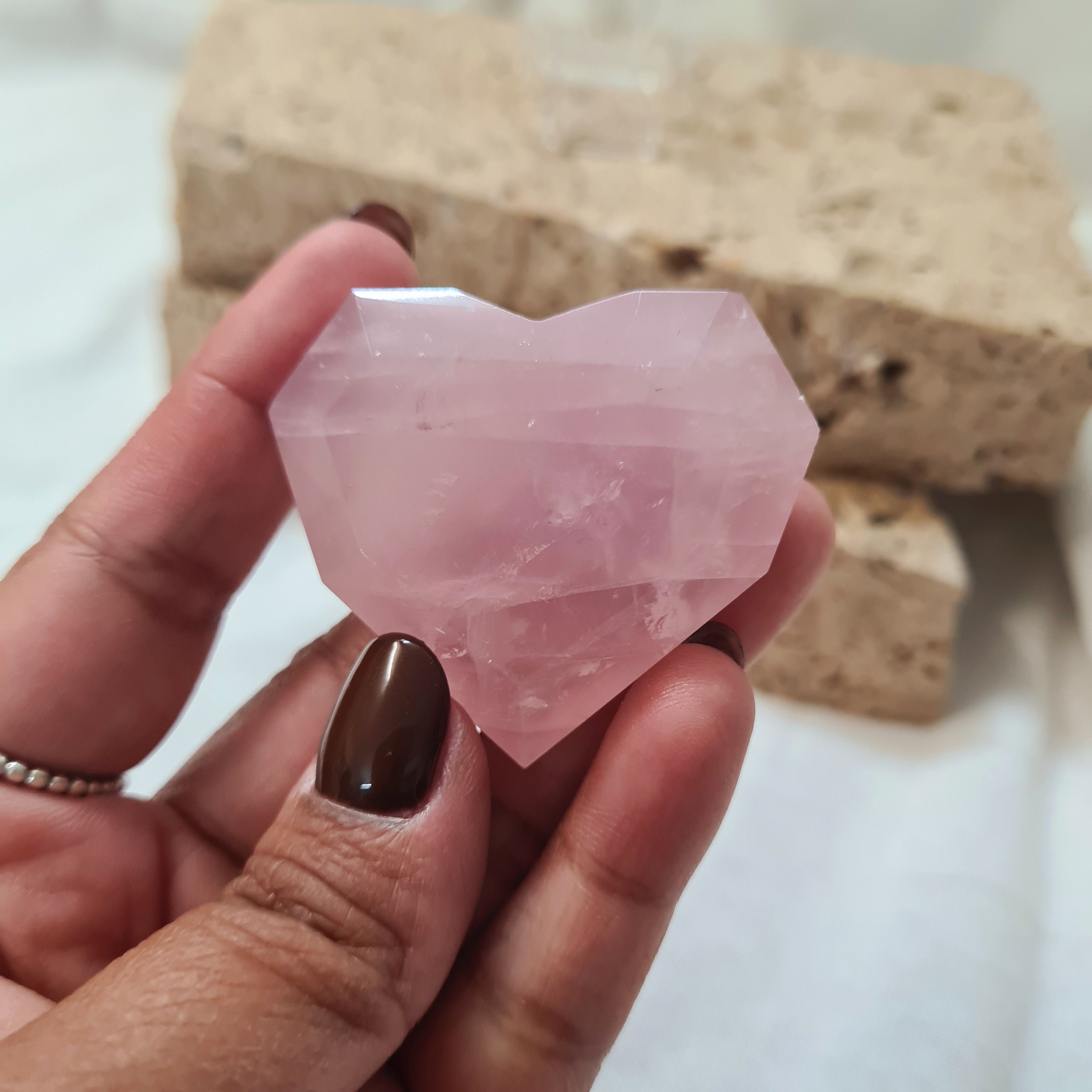 Rose Quartz Heart With Stand | 3.6x4.3 cm | B