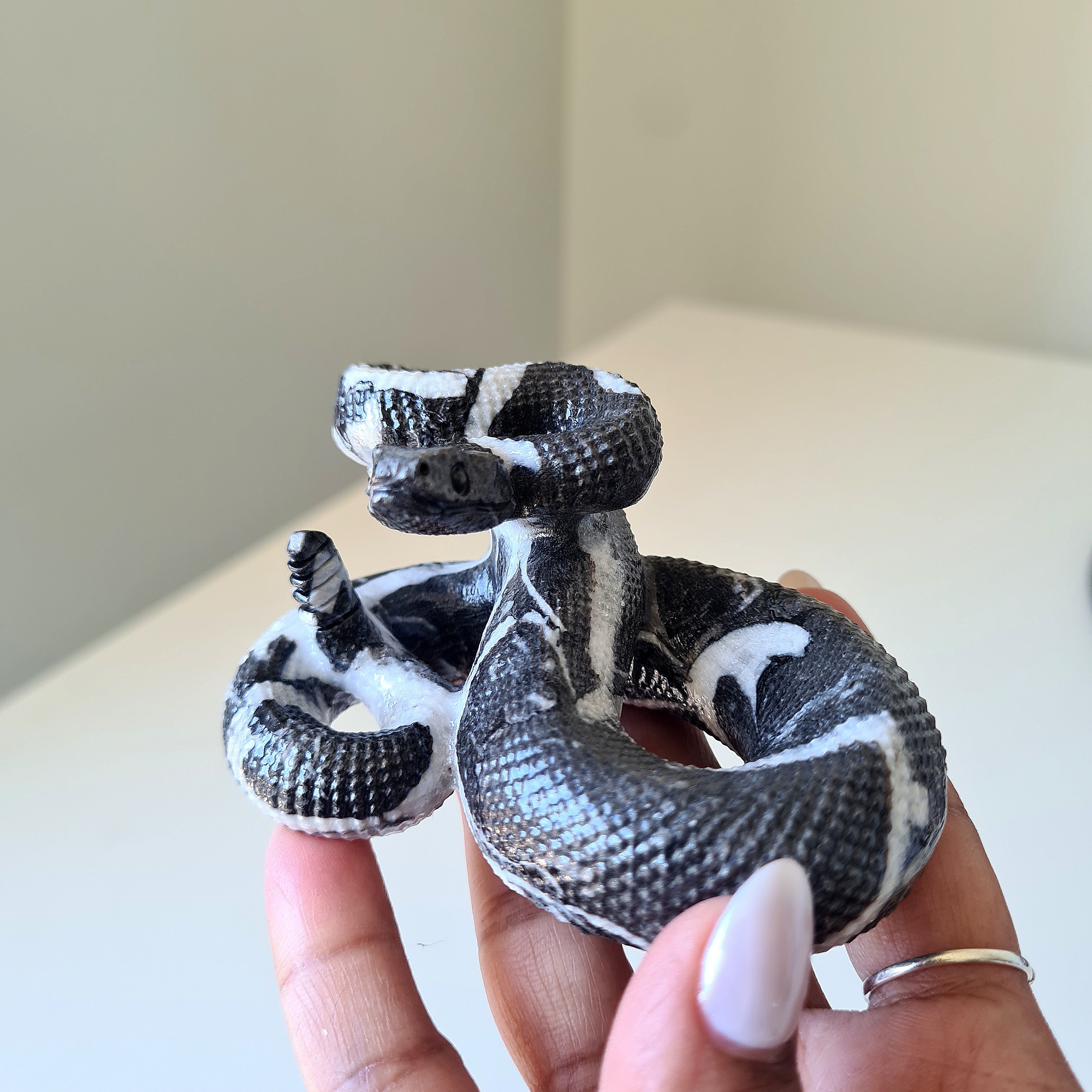Viper Carving | F
