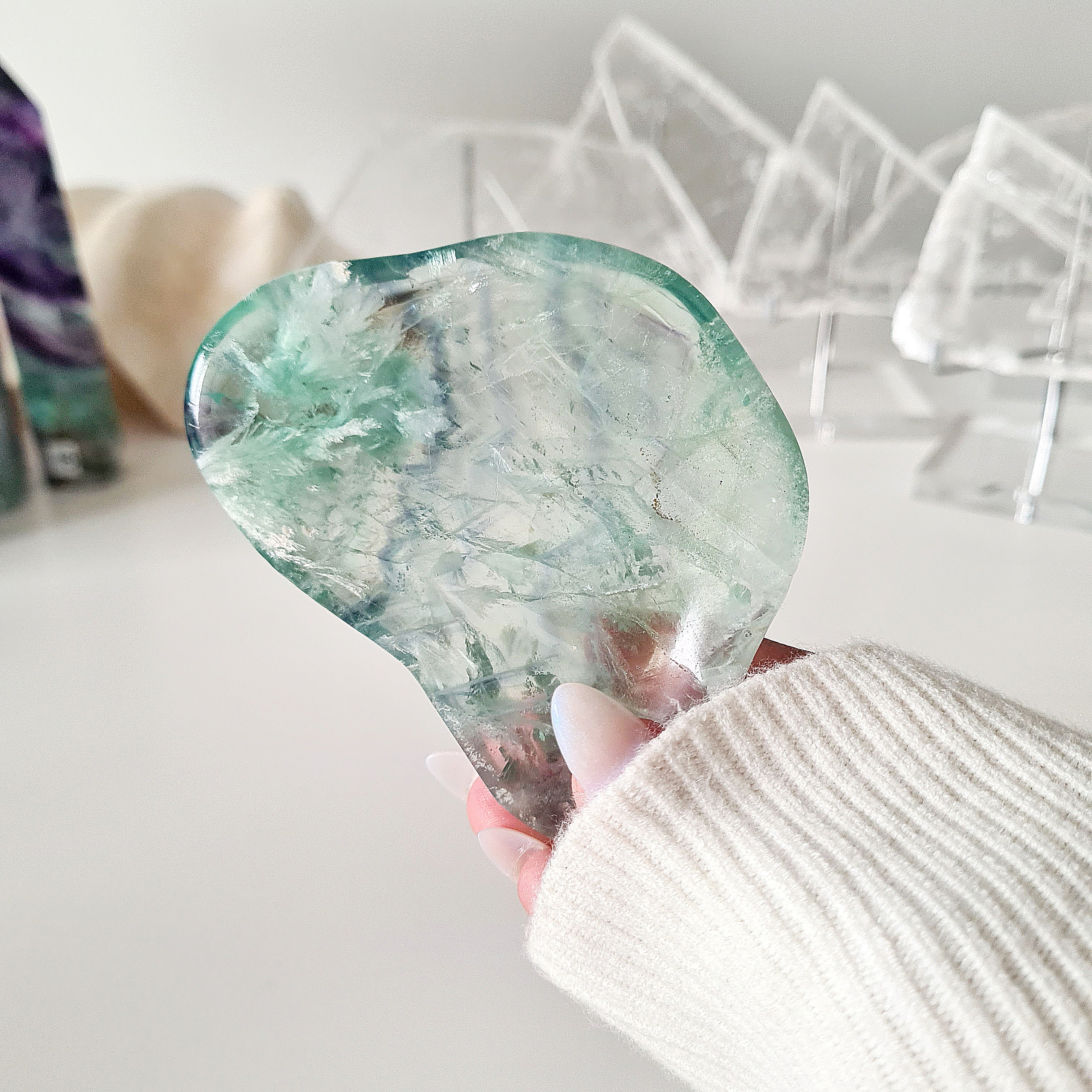 Feather Fluorite Crystal Bowl | fb4 | 124 g