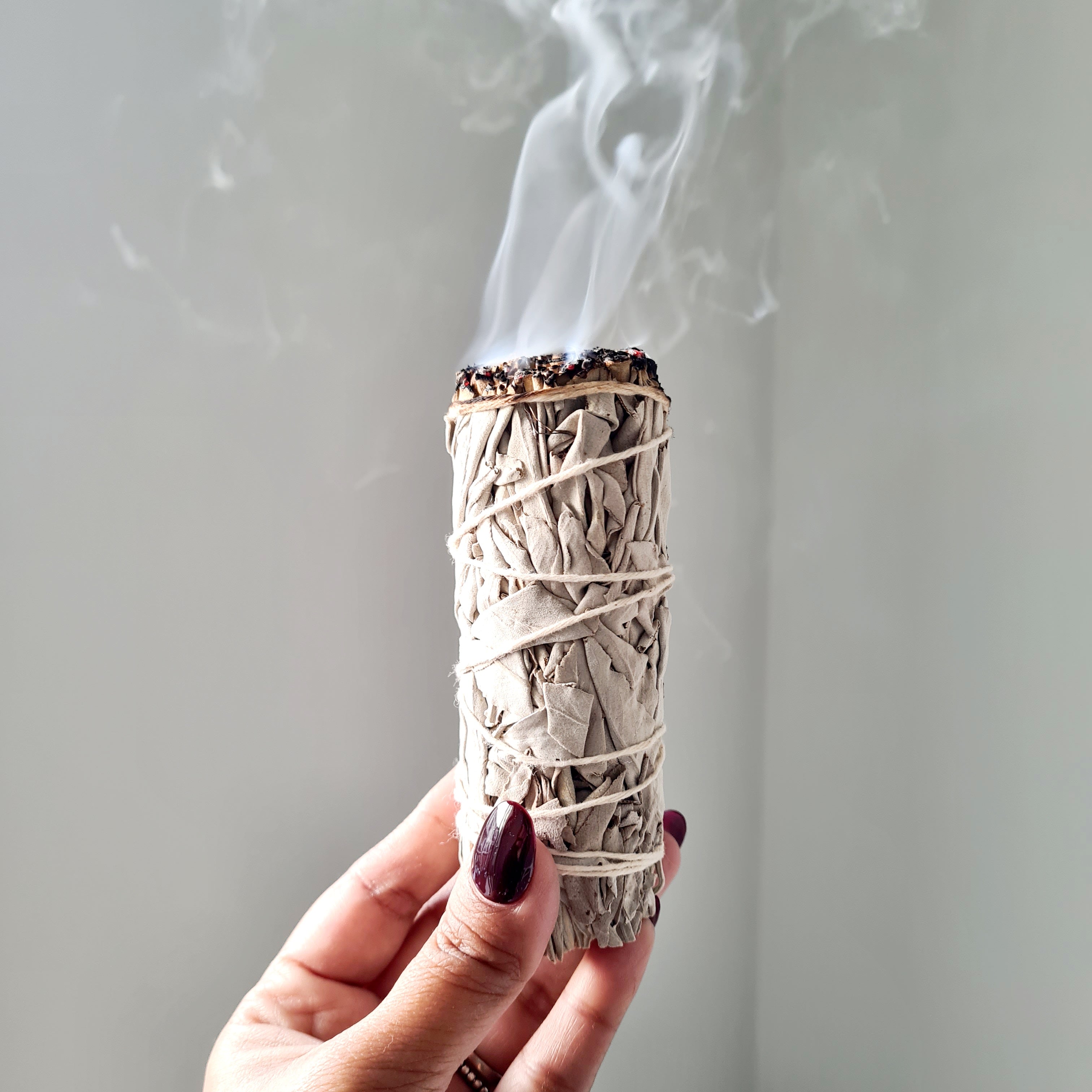 Spiritual Cleansing Bundle with Sage, Palo Santo & Selenite