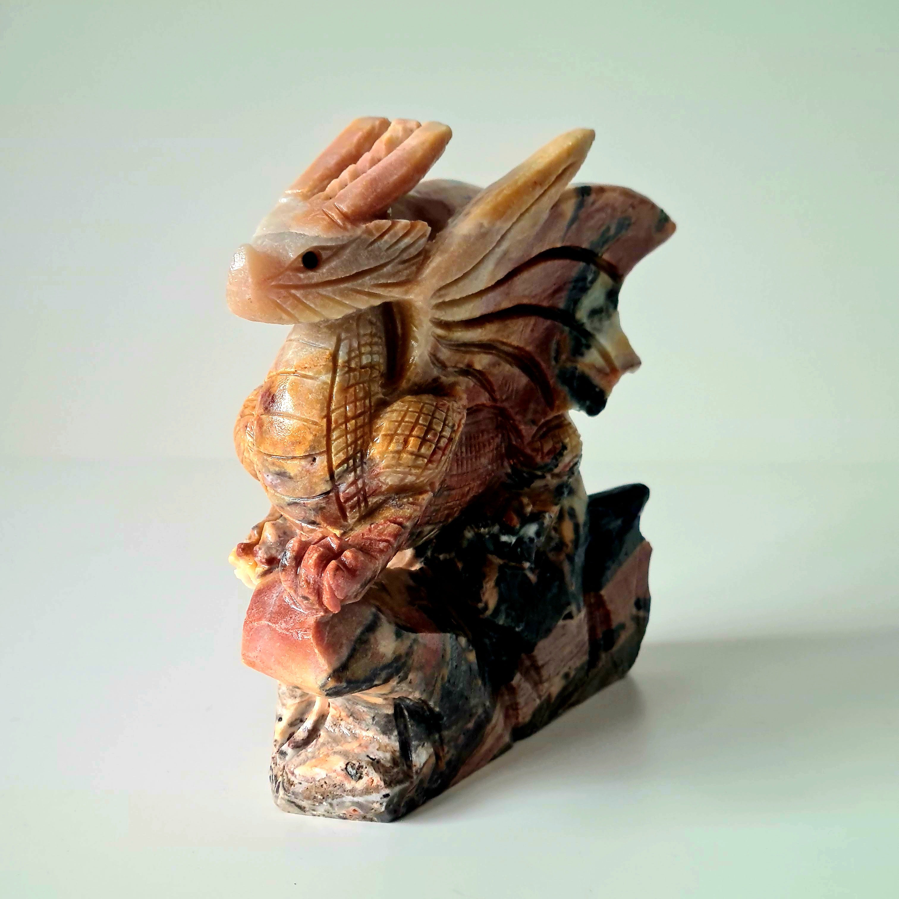 Aragonite Dragon | 13.5 cm tall | 1.1 kg