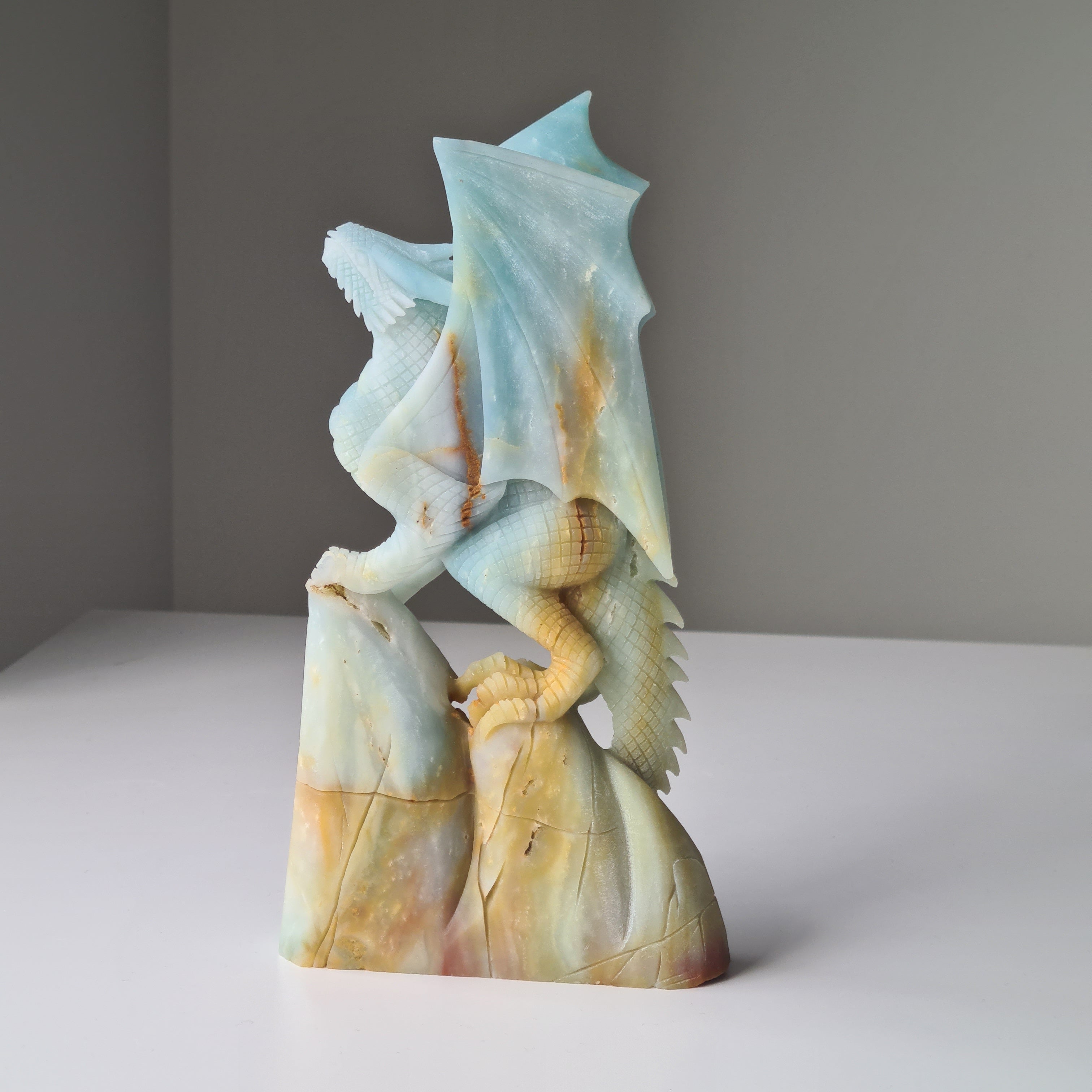 Carribean Calcite Large Dragon | 24 cm tall | 1.25 kg | Handcarved