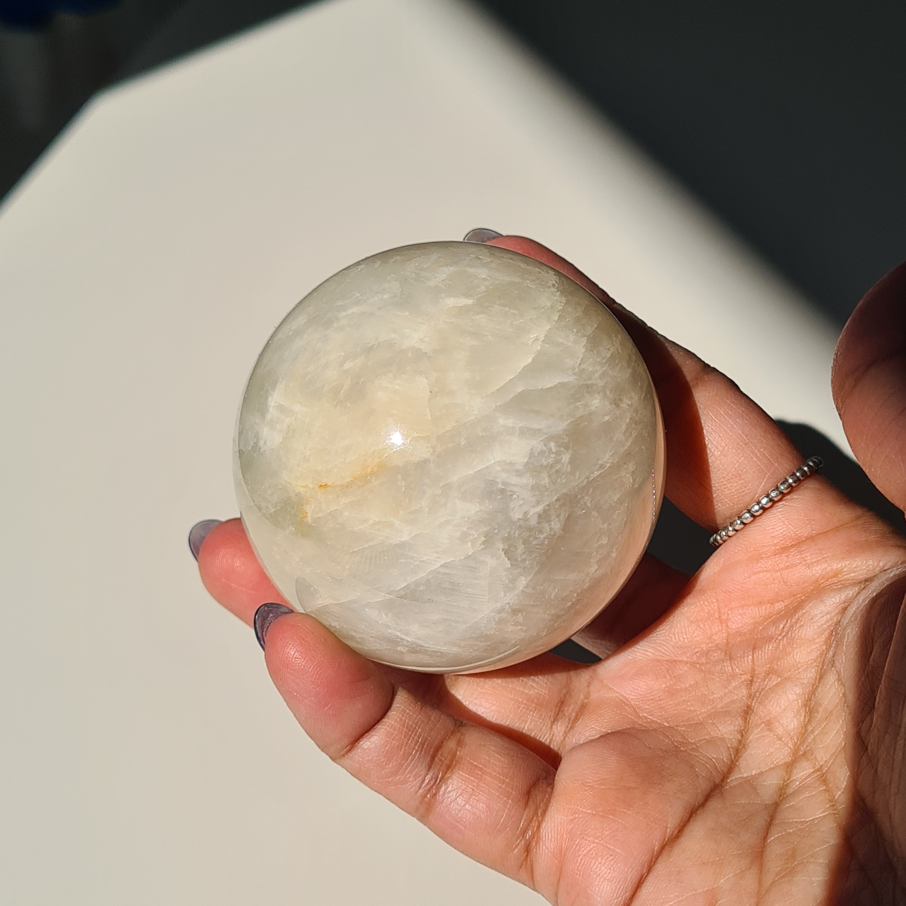 Moonstone 🌙 Sphere with stand | F | 270 g | 5.8 cm