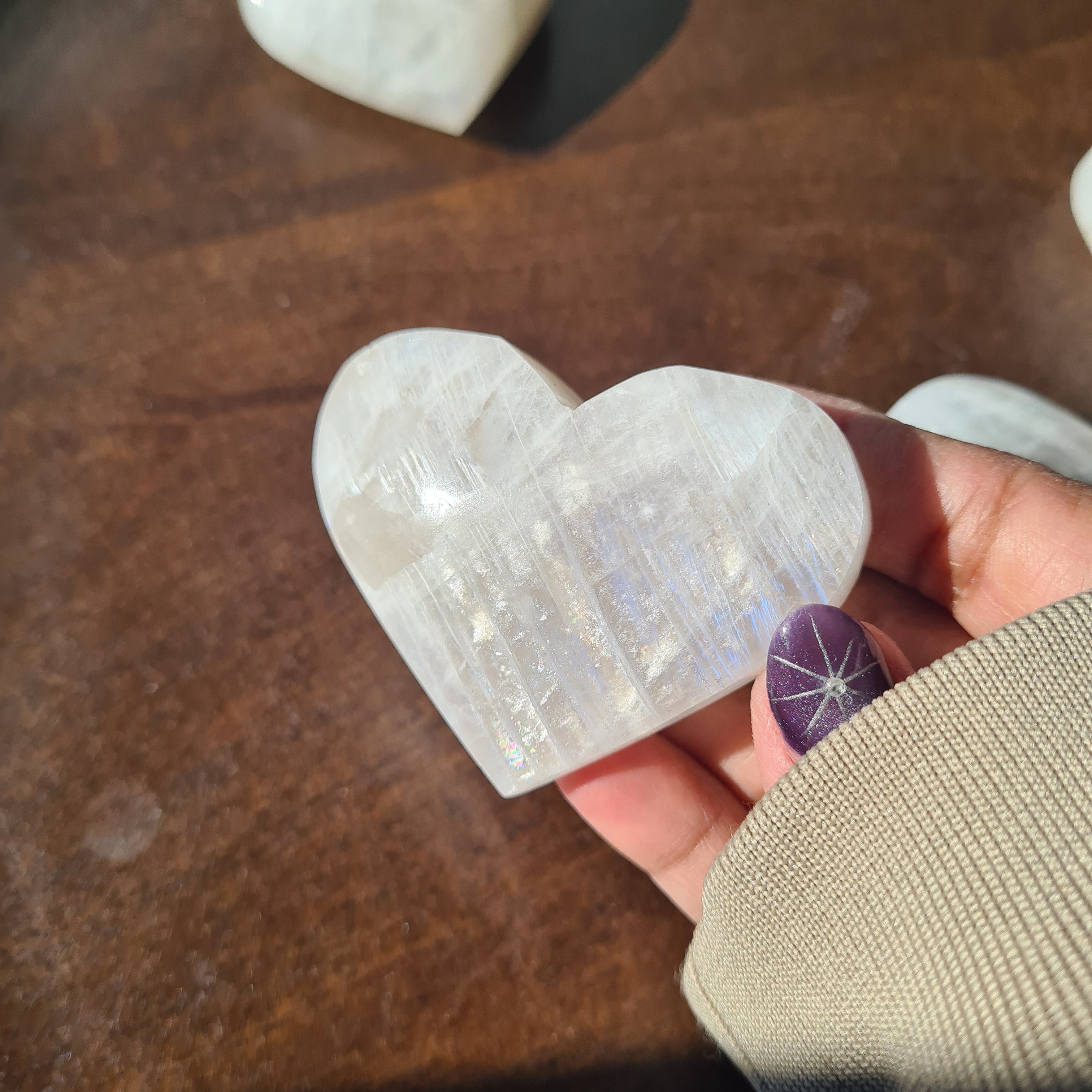 Moonstone 🌙 Heart with stand | B
