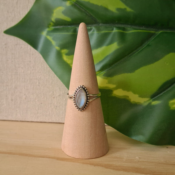 Moonstone Ring | 925 Sterling Silver | New Moon
