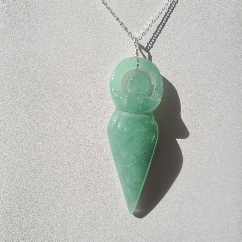 Green Aventurine goddess necklace~ Silver Tone