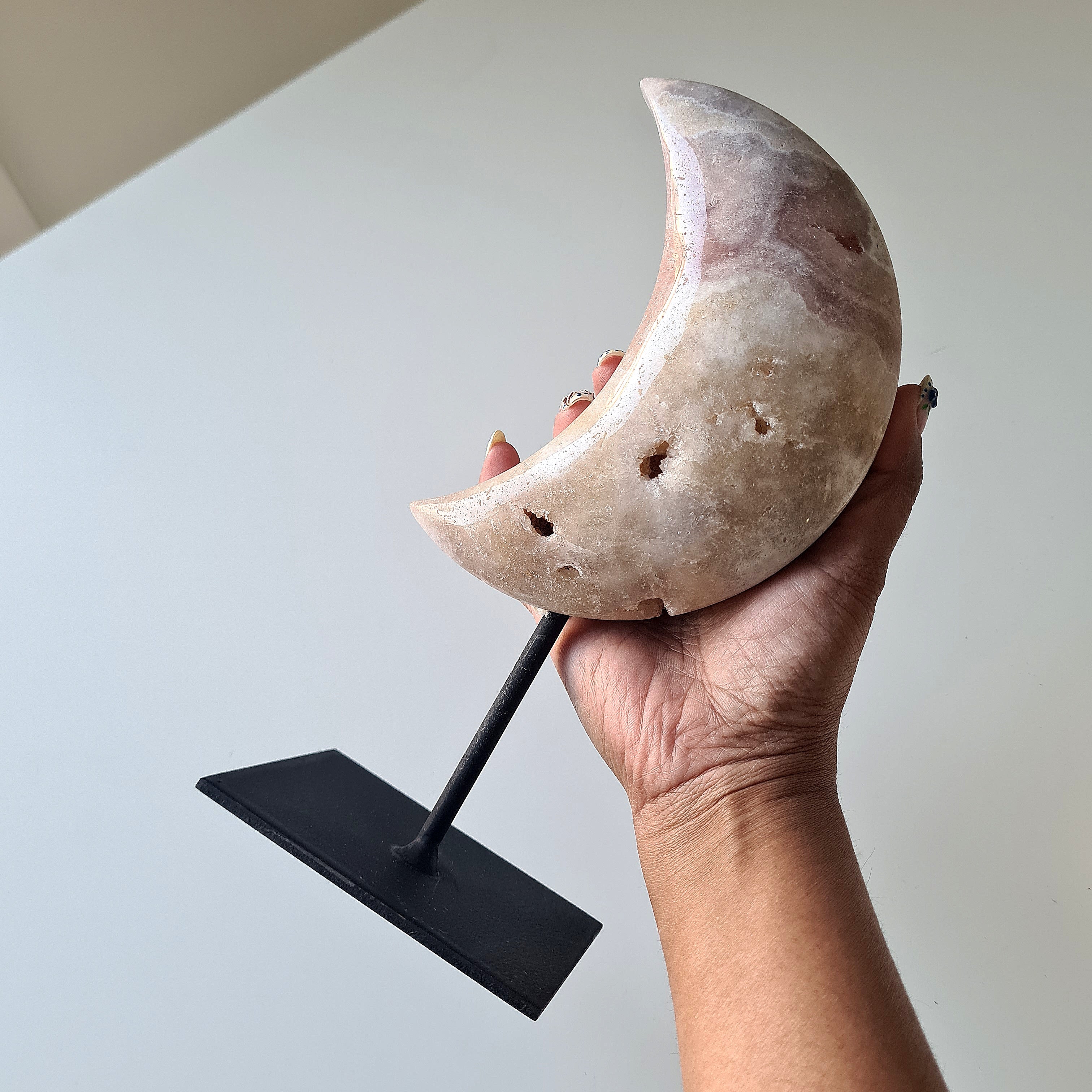 Pink Amethyst | Moon 🌙 On Stand | 1 kg | 21.5 cm including stand