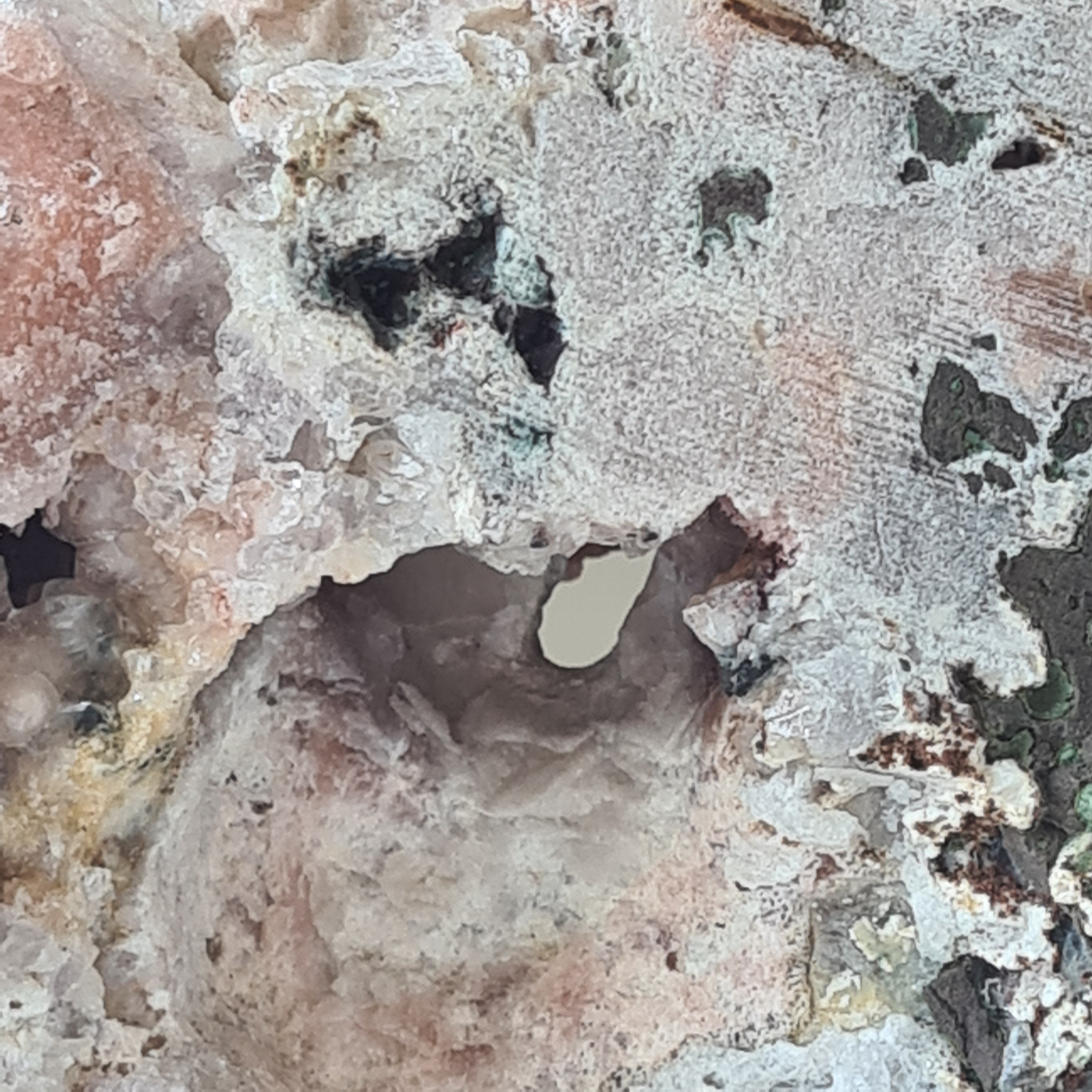 Pink Amethyst | 1.7 kg