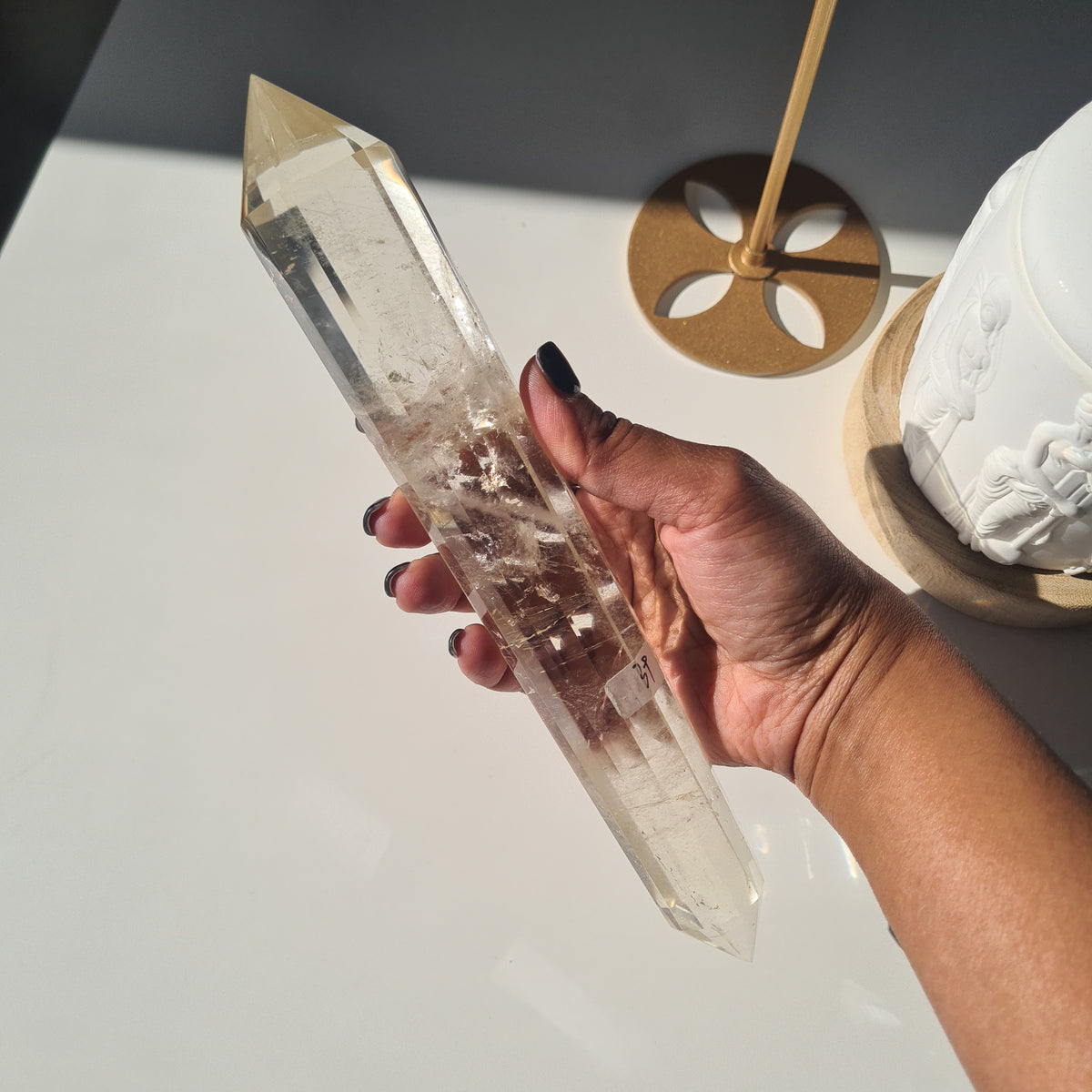 Citrine Vogel on stand | 23.5 cm