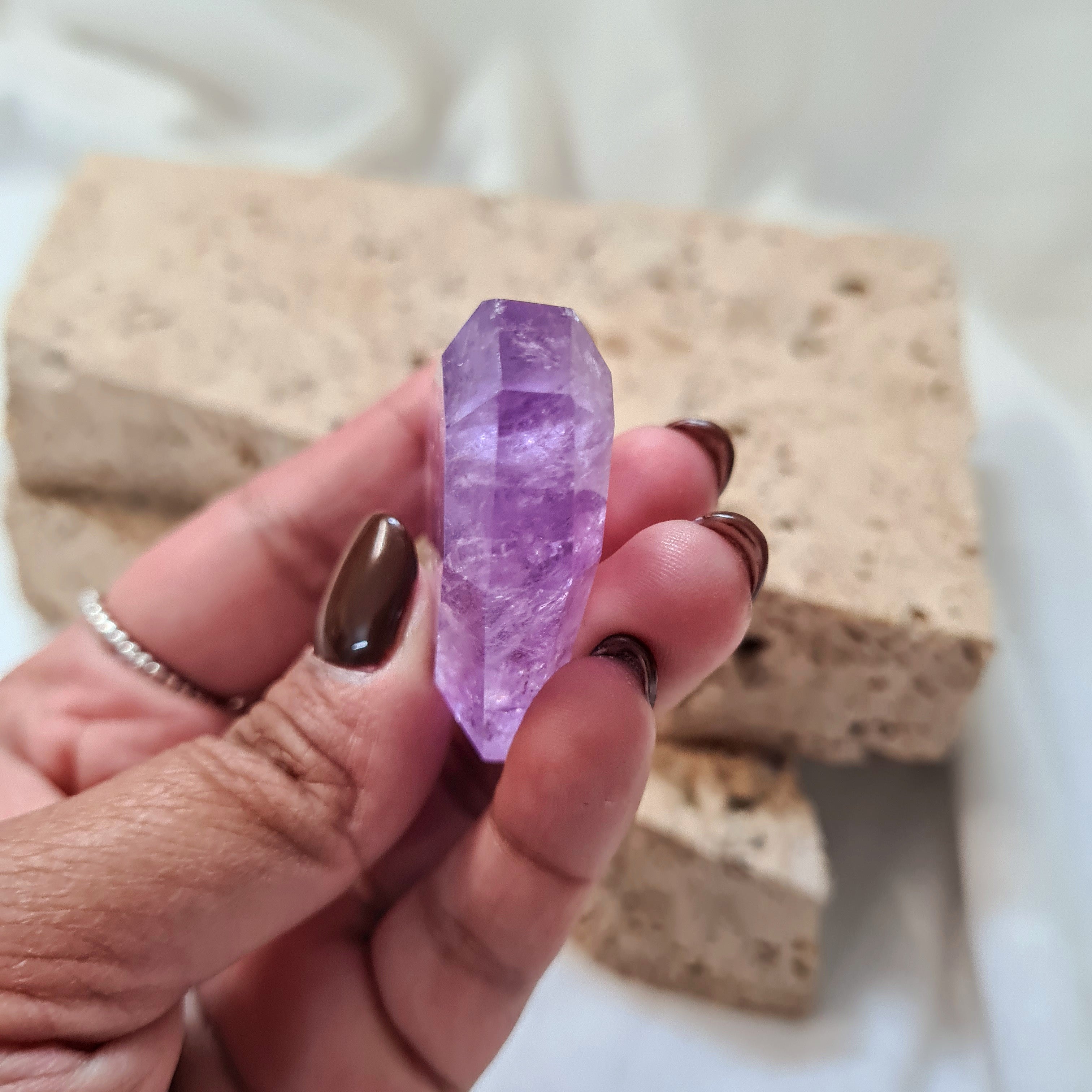 Amethyst Heart With Stand | 4.4x3.5 cm | B