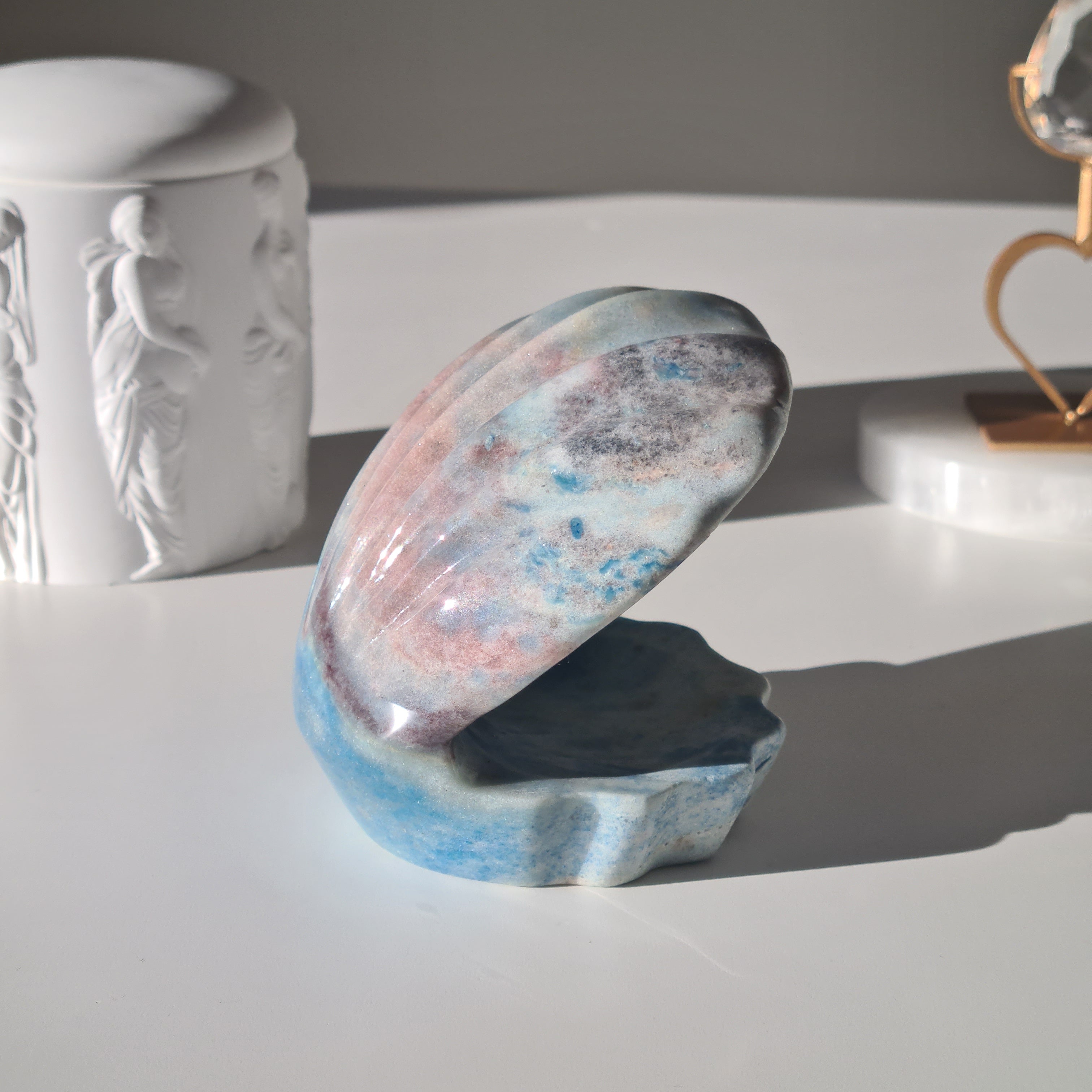 Mermaid Shell| Trolleite Crystal | 585 g
