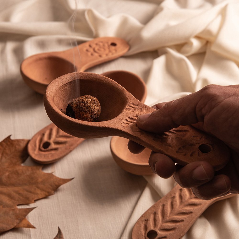 Clay incense burner