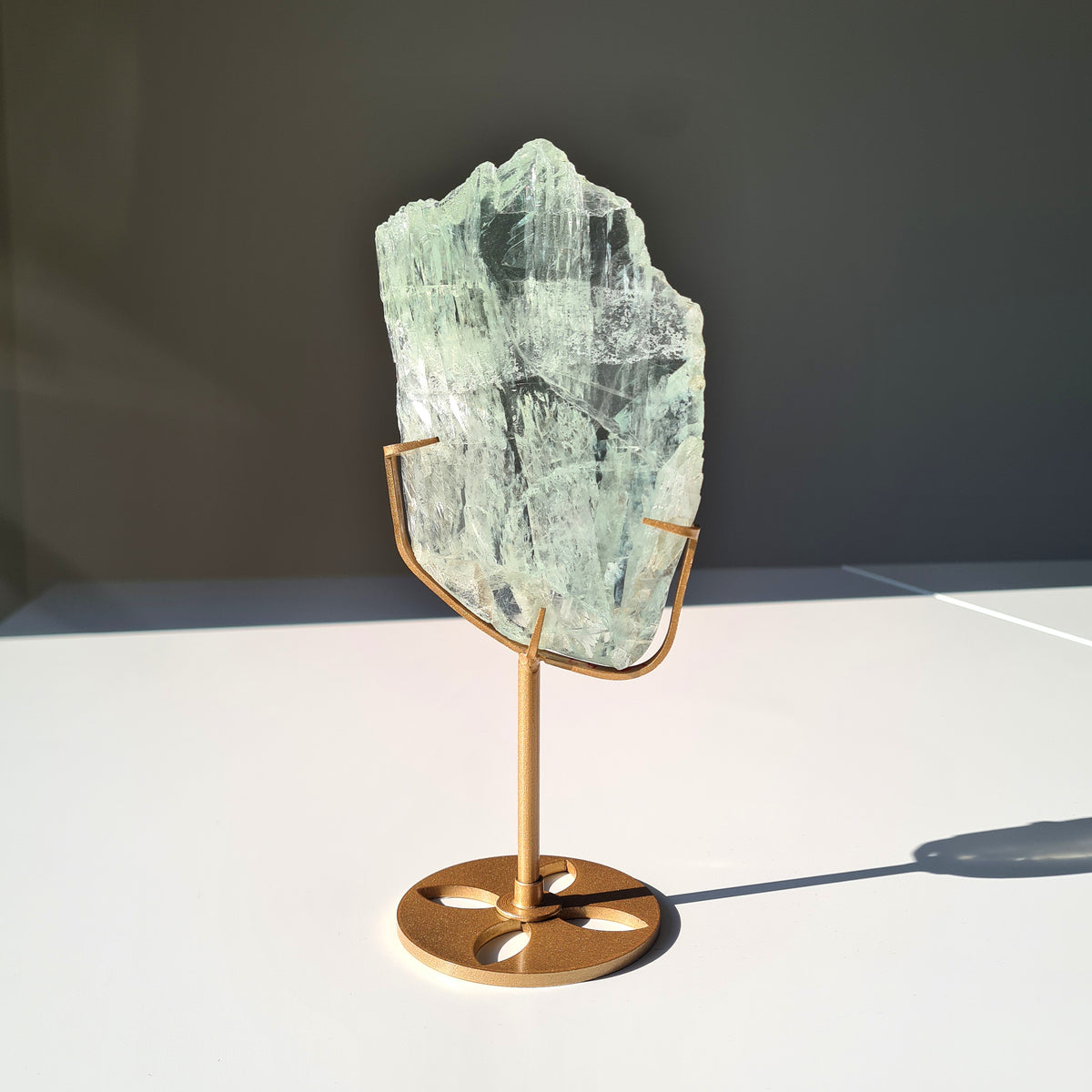 Fluorite Dream Portal On Custom Stand | Piece R